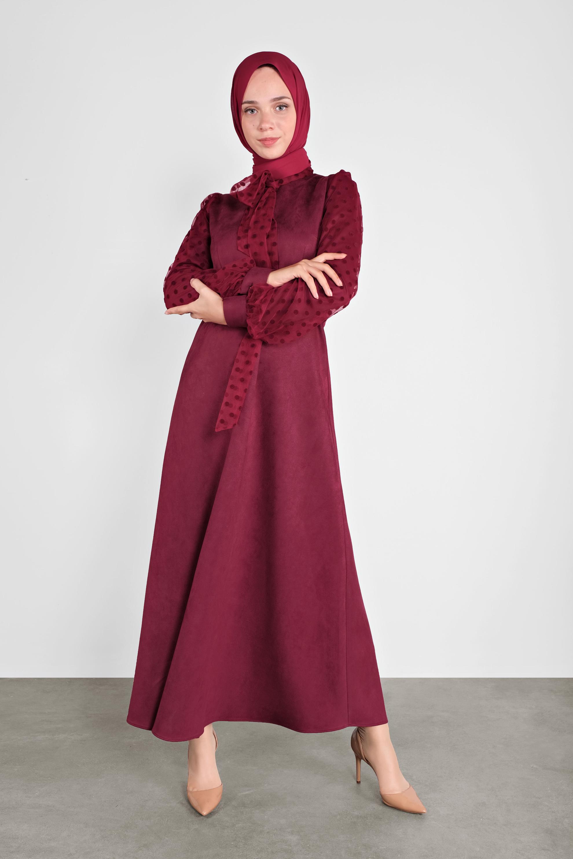 Tesettür giyim BORDO KOLLARI PUANTİYELİ MİX KUMAŞ SÜET ELBİSE 41114 