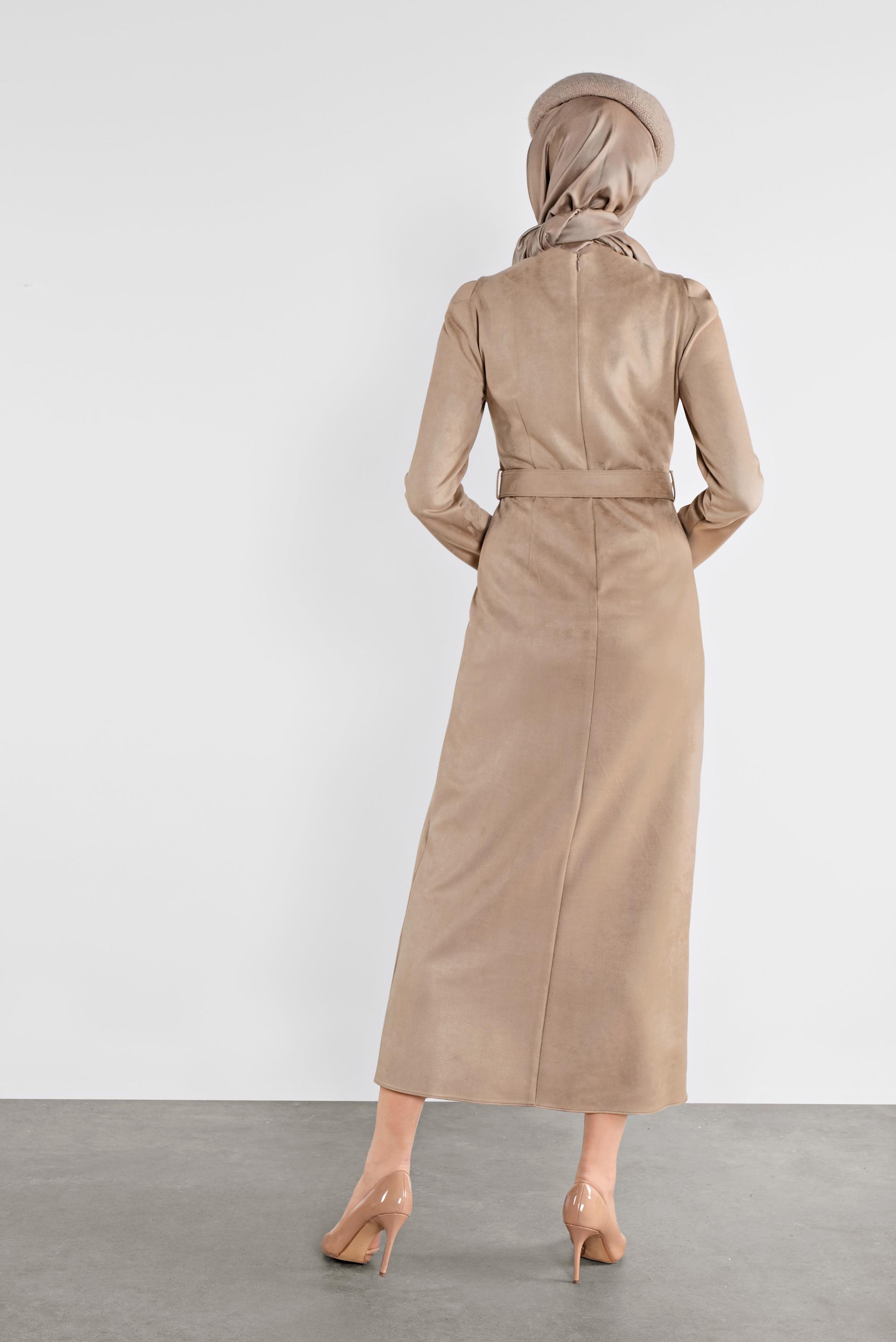 Tesettür giyim BEJ SÜET KEMERLİ ELBİSE 41143