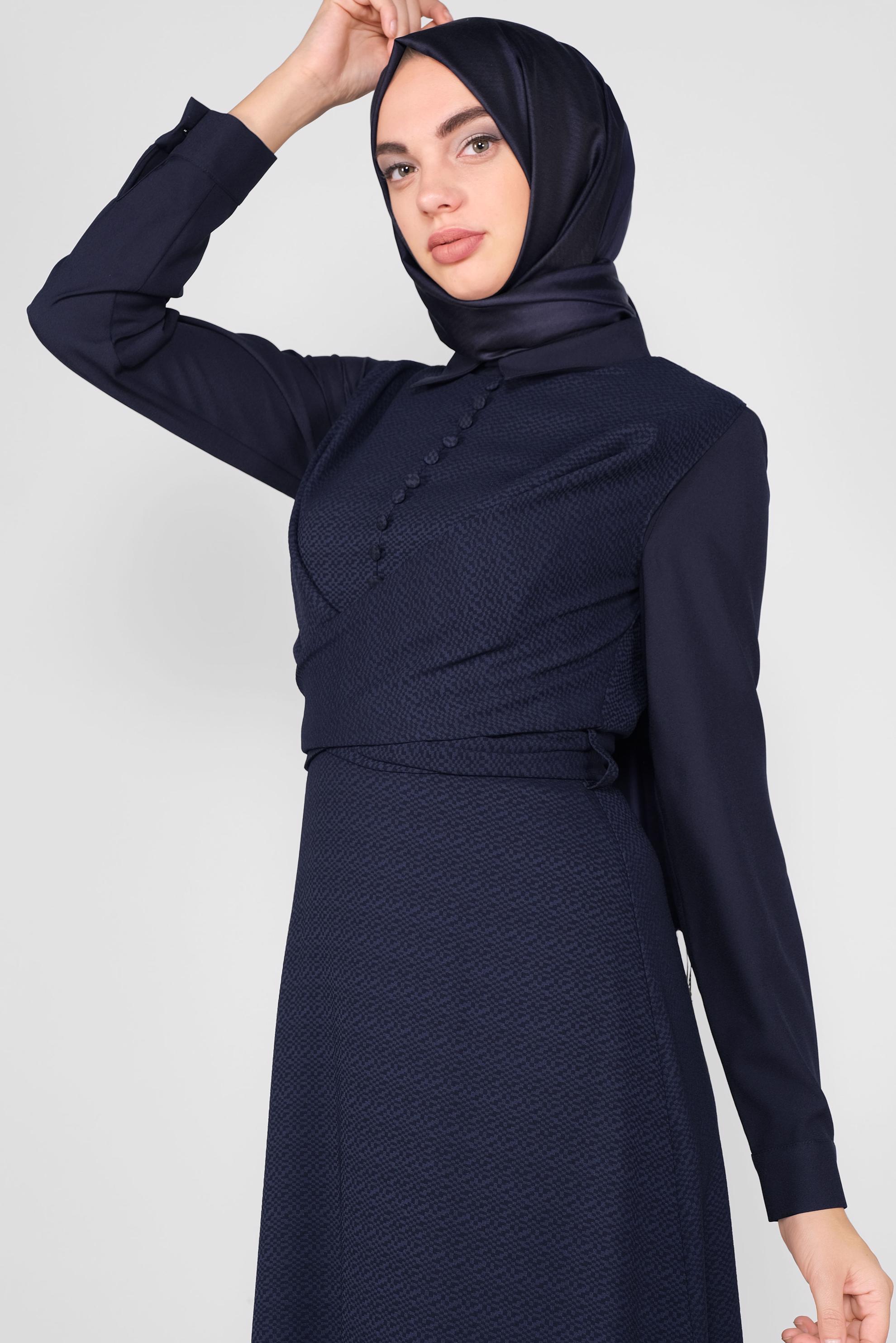 Tesettür giyim LACİVERT DÜĞMELİ İKİLİ ELBİSELİ TAKIM 41148