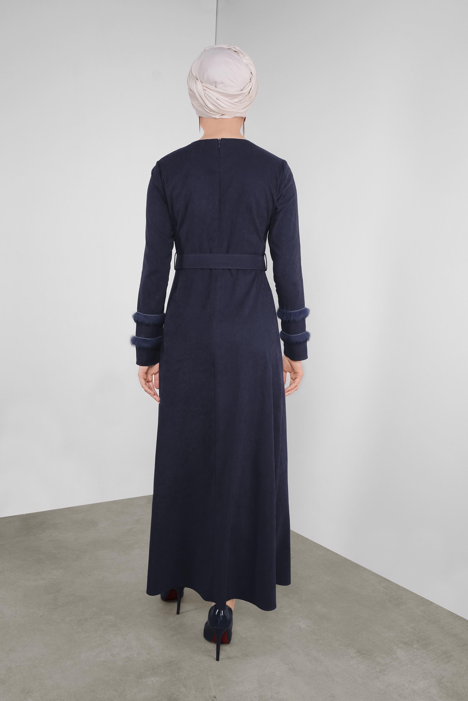 Tesettür giyim LACİVERT KOLLARI TÜY DETAYLI SÜET ELBİSE 41183