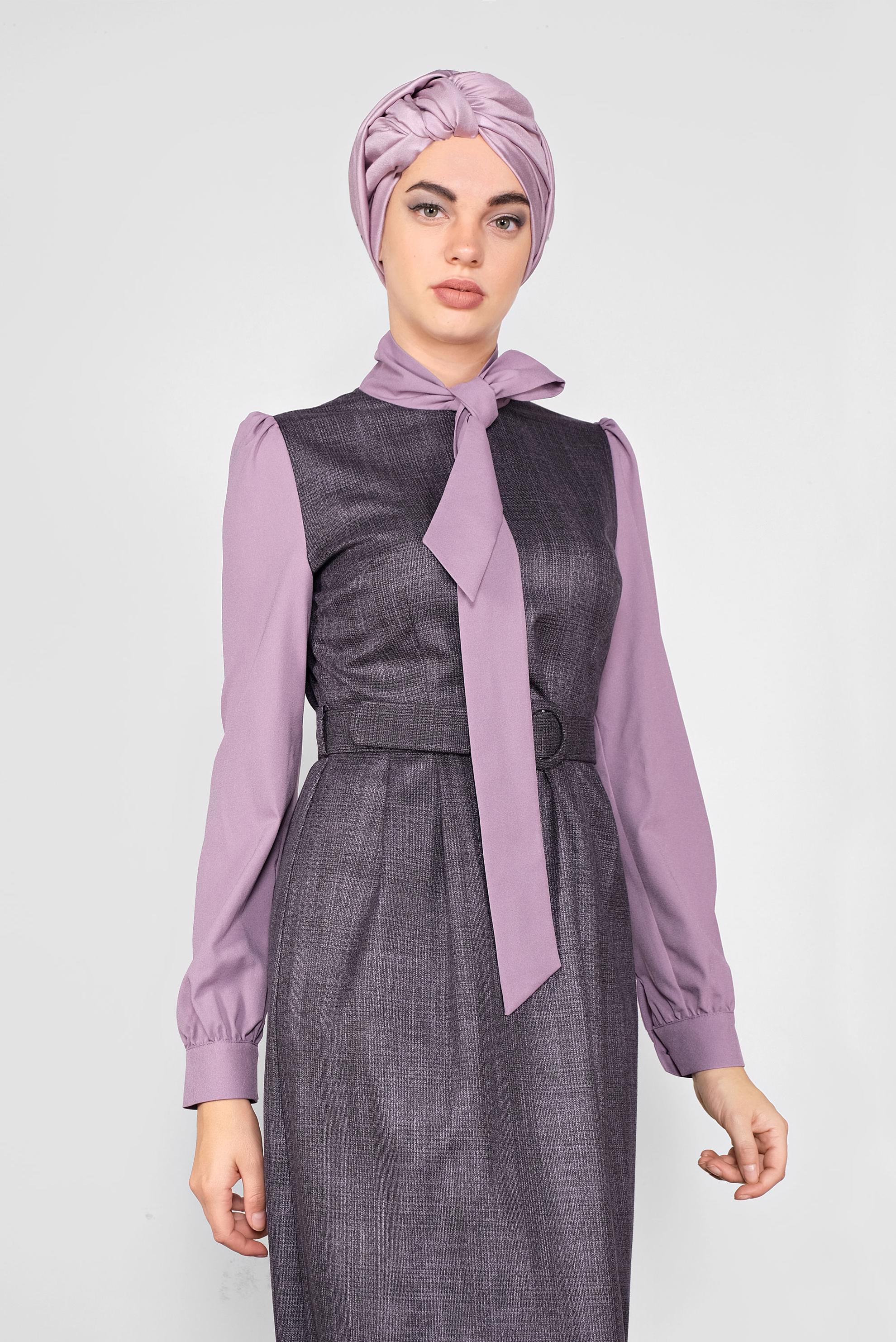 Tesettür giyim SİYAH FİYONK YAKA SİMLİ ELBİSE 41198 