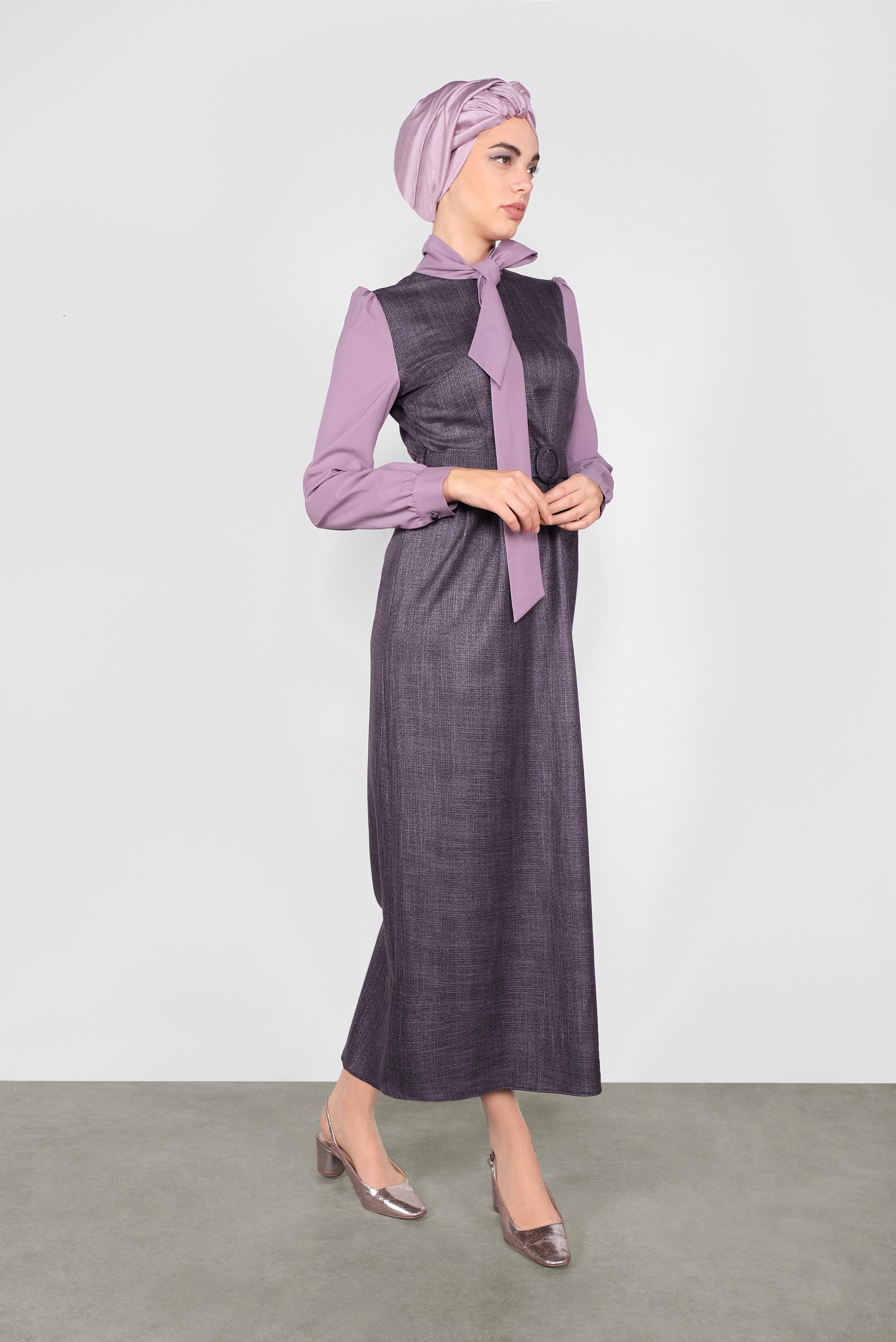 Tesettür giyim SİYAH FİYONK YAKA SİMLİ ELBİSE 41198 