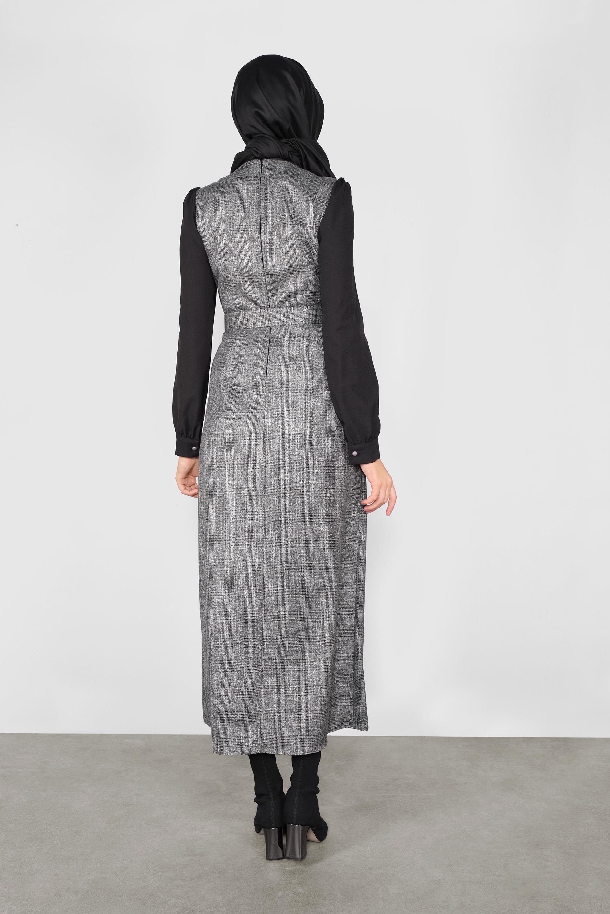 Tesettür giyim SİYAH FİYONK YAKA SİMLİ ELBİSE 41198 