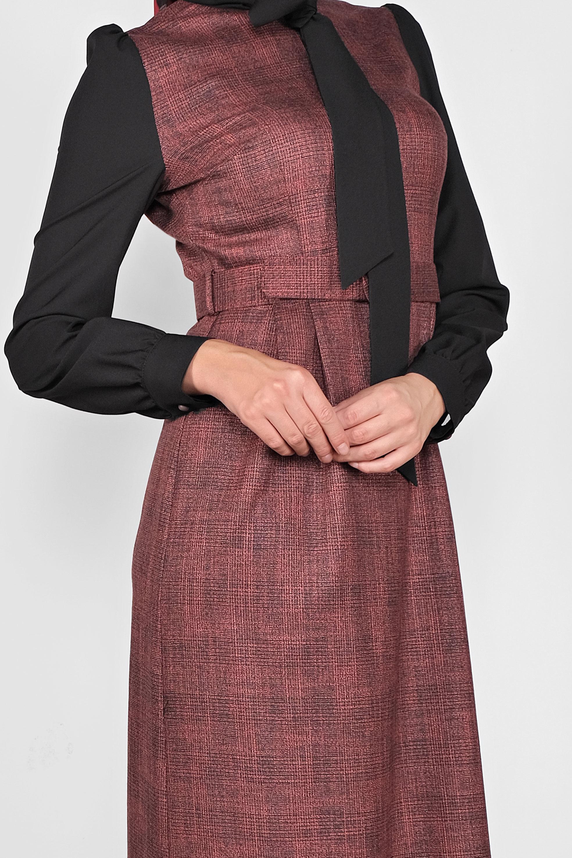 Tesettür giyim SİYAH FİYONK YAKA SİMLİ ELBİSE 41198 