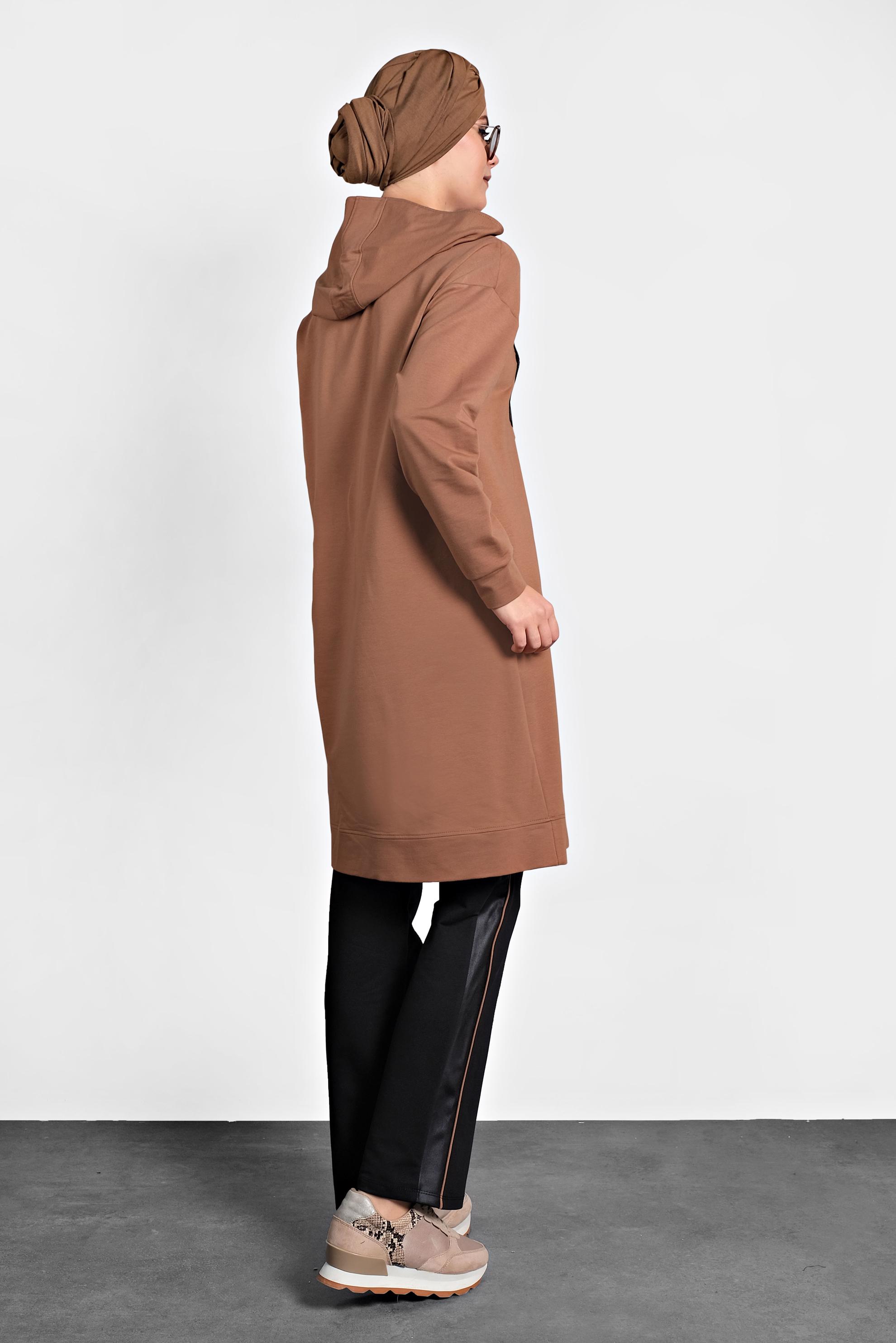 Tesettür giyim TABA ÖNÜ CEPLİ KAPÜŞONLU EŞOFMAN TAKIMI 40100