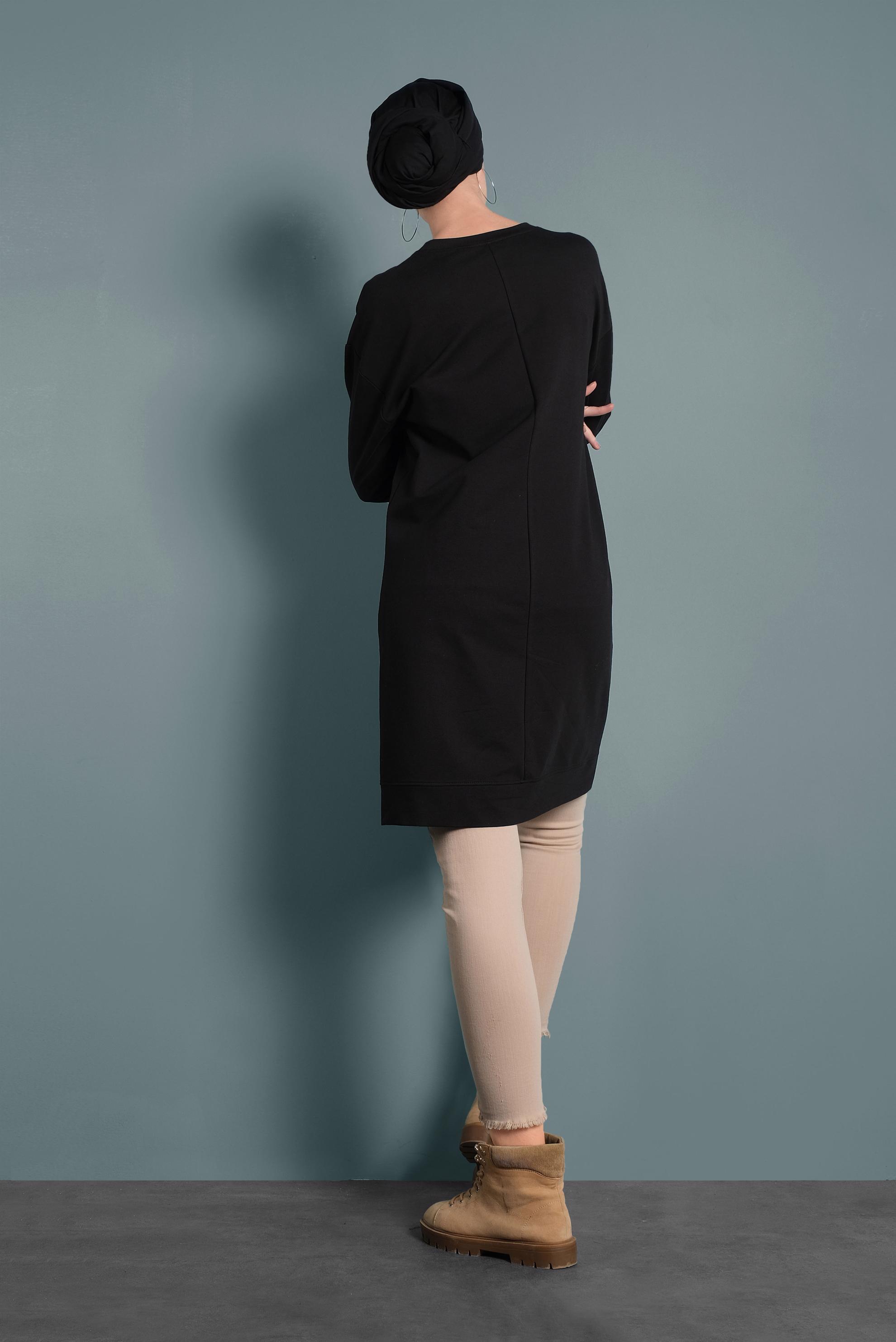 Tesettür giyim SİYAH BASKILI EŞOFMAN TUNİK 40157