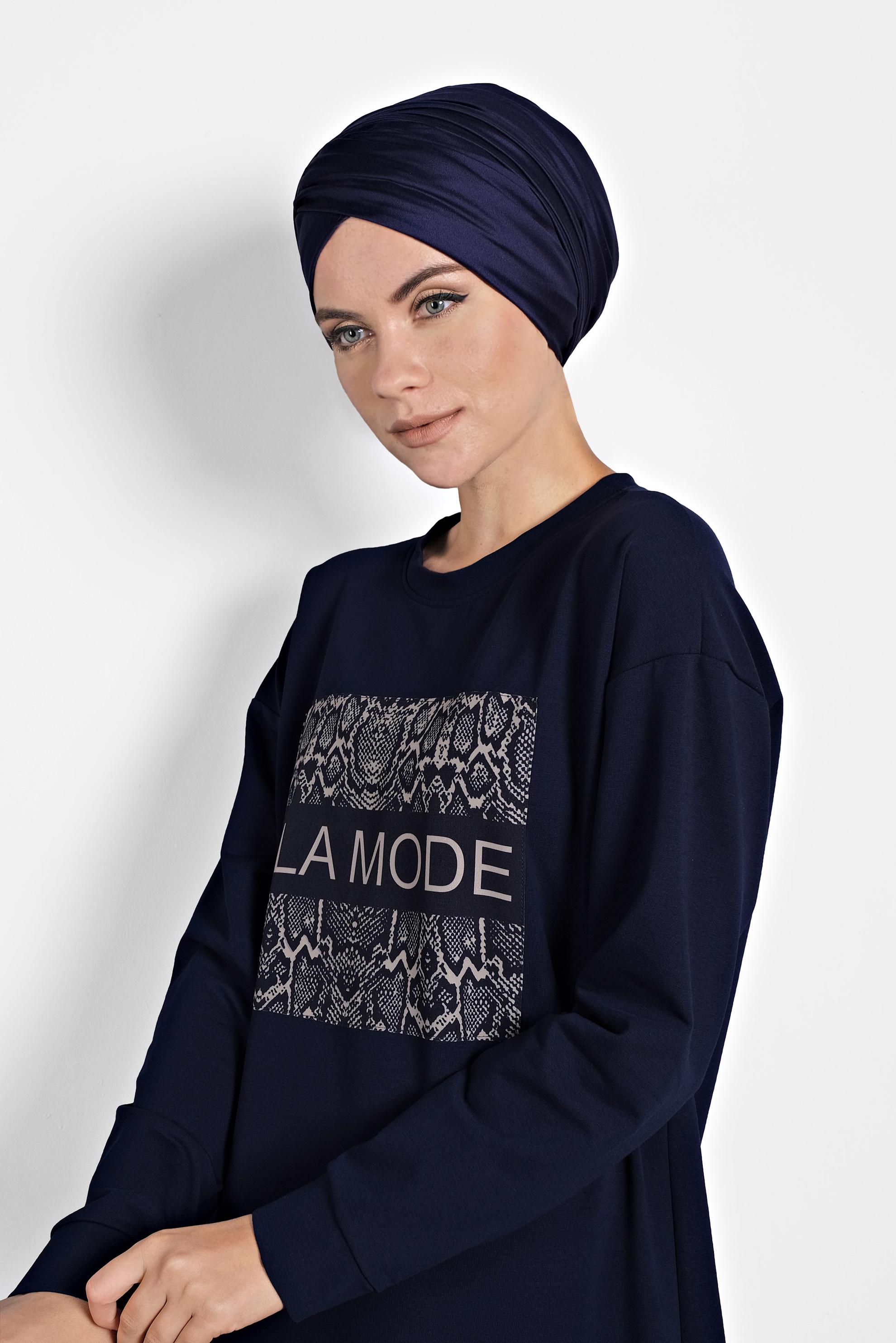 Tesettür giyim LACİVERT BASKILI EŞOFMAN TUNİK 40157