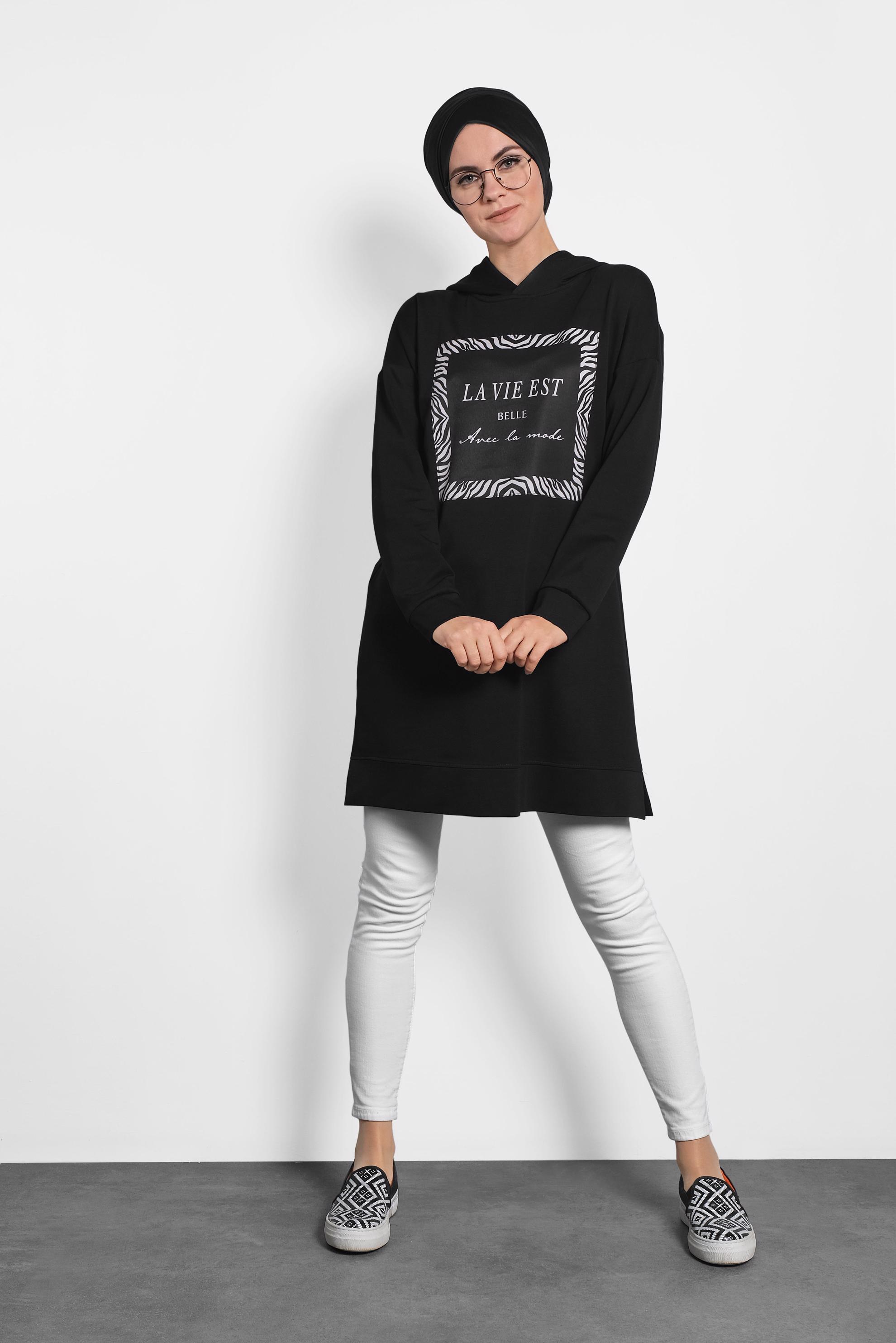 Tesettür giyim SİYAH ÖNÜ BASKILI KAPÜŞONLU  EŞOFMAN TUNİK 40163 