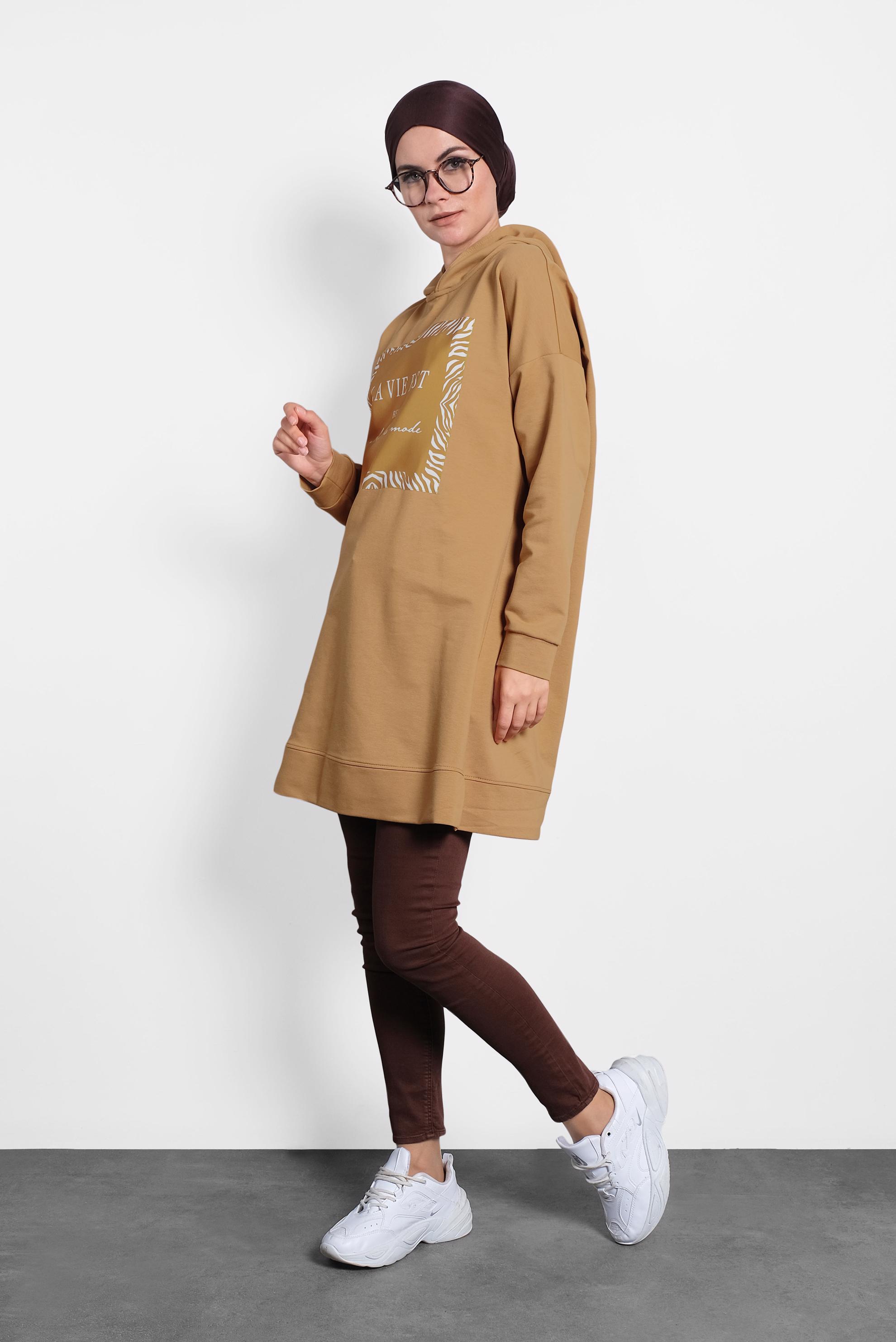 Tesettür giyim SARI ÖNÜ BASKILI KAPÜŞONLU  EŞOFMAN TUNİK 40163 