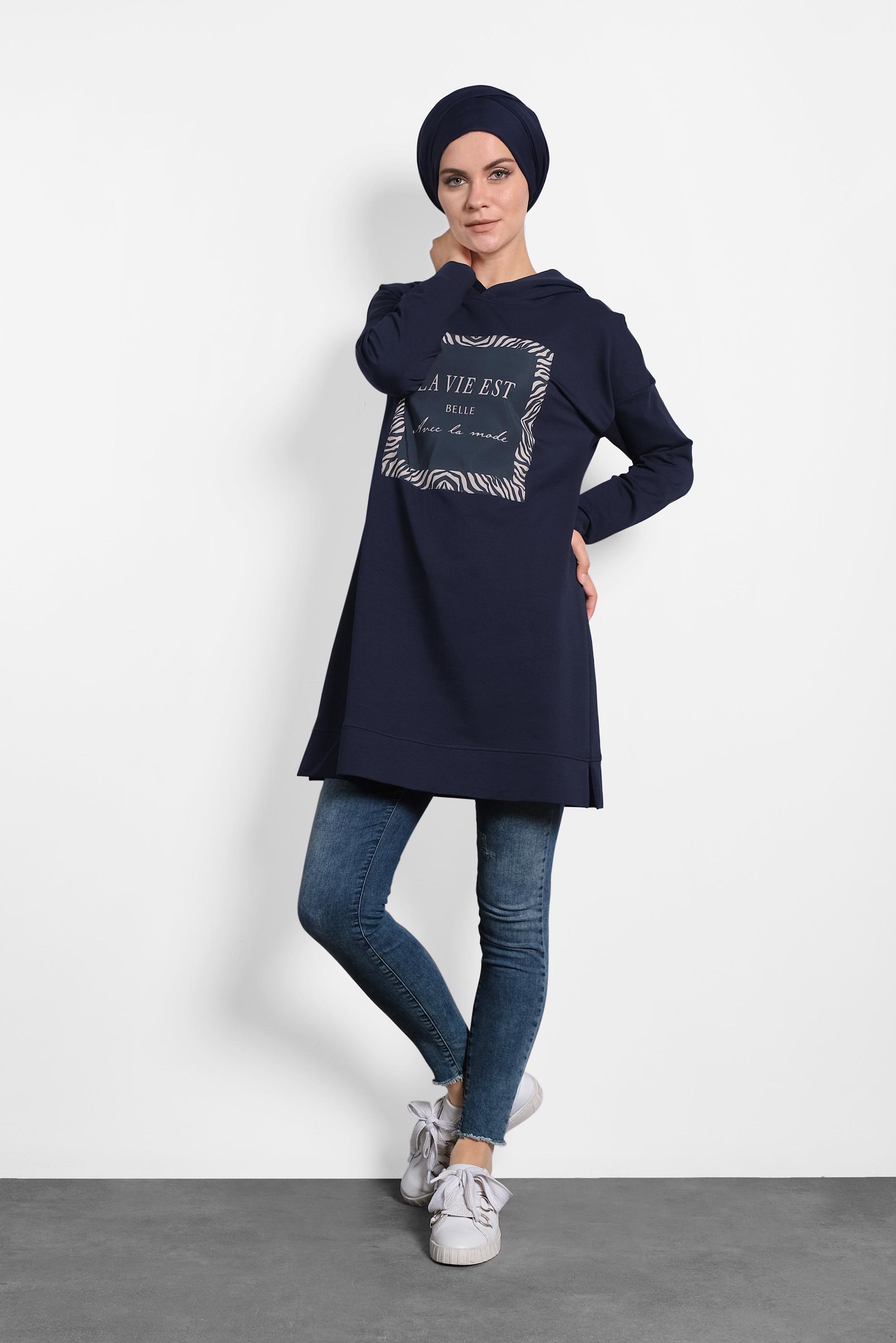 Tesettür giyim LACİVERT ÖNÜ BASKILI KAPÜŞONLU  EŞOFMAN TUNİK 40163 