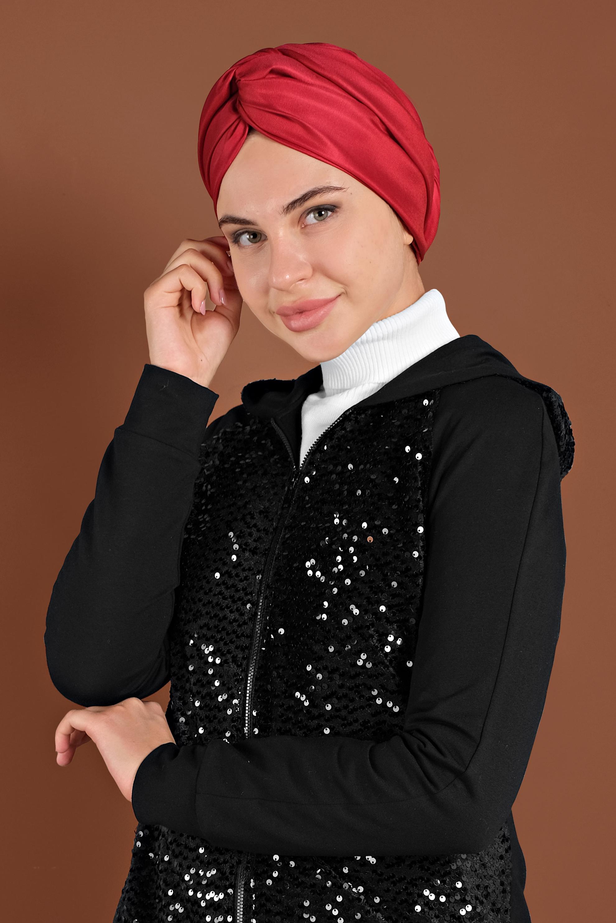 Tesettür giyim SİYAH PULLU KAPÜŞONLU EŞOFMAN TUNİK 40347