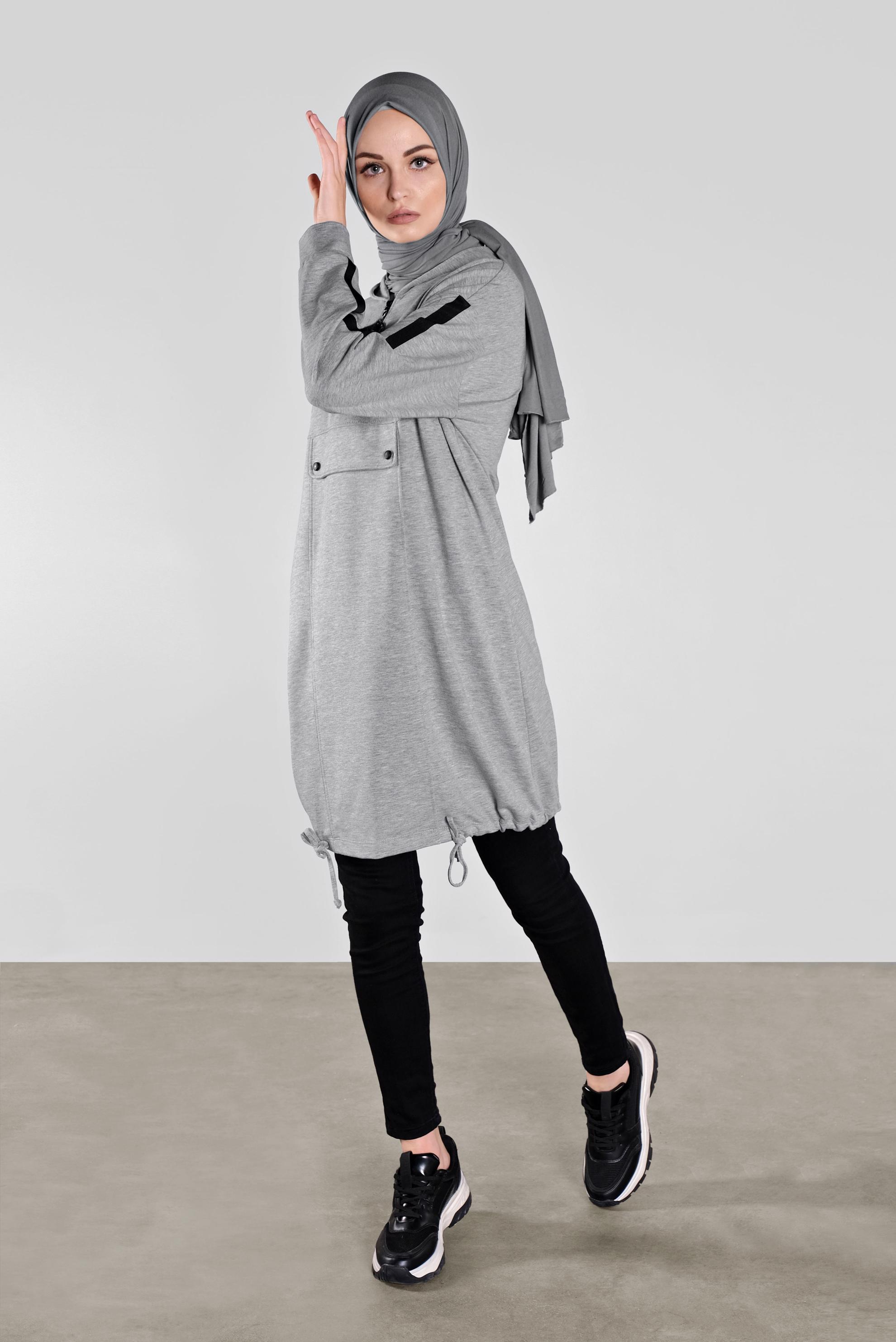 Tesettür giyim GRİ CEPLİ KOLLARI ŞERİTLİ  EŞOFMAN TUNİK  41105 