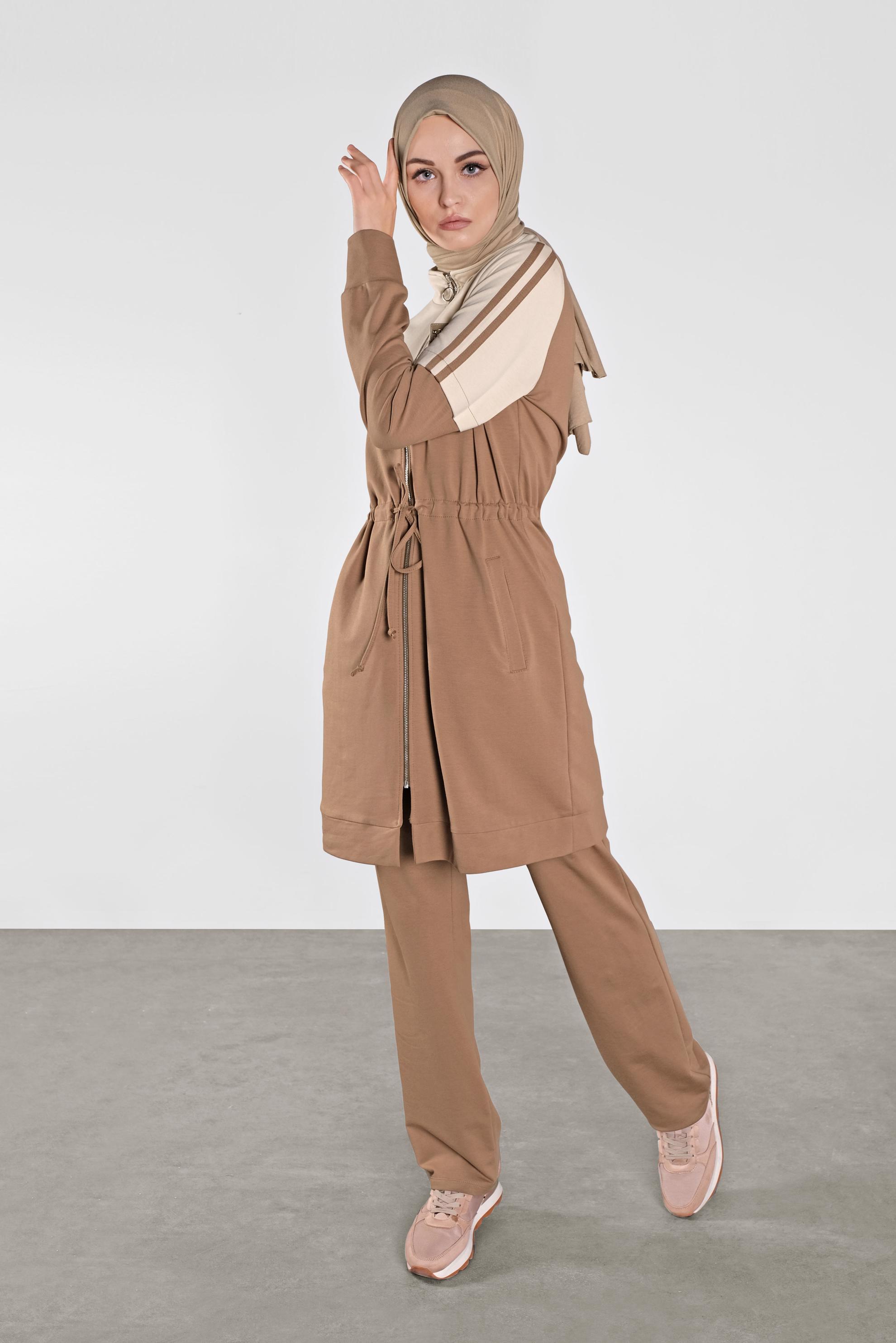 Tesettür giyim BEJ FERMUARLI EŞOFMAN TAKIMI 41106