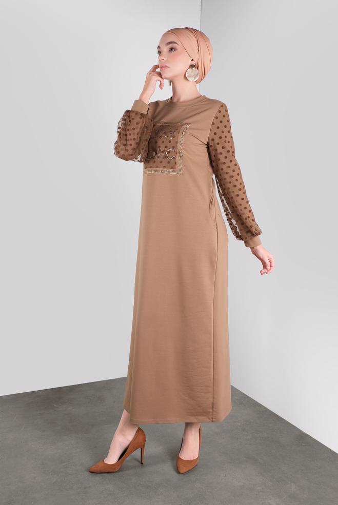 Hijab-Kleidung BRAUN PAMUKLU PUANTİTE TÜL DETAYLI EŞOFMAN ELBİSE 41153 - ALVİNA