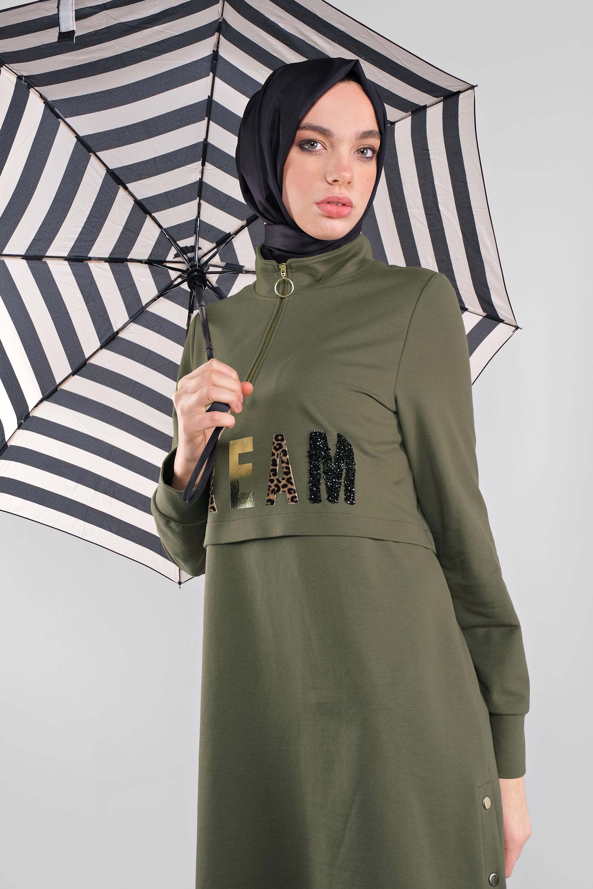 Tesettür giyim HAKİ YALDIZ BASKILI FERMUARLI EŞOFMAN TUNİK 41157