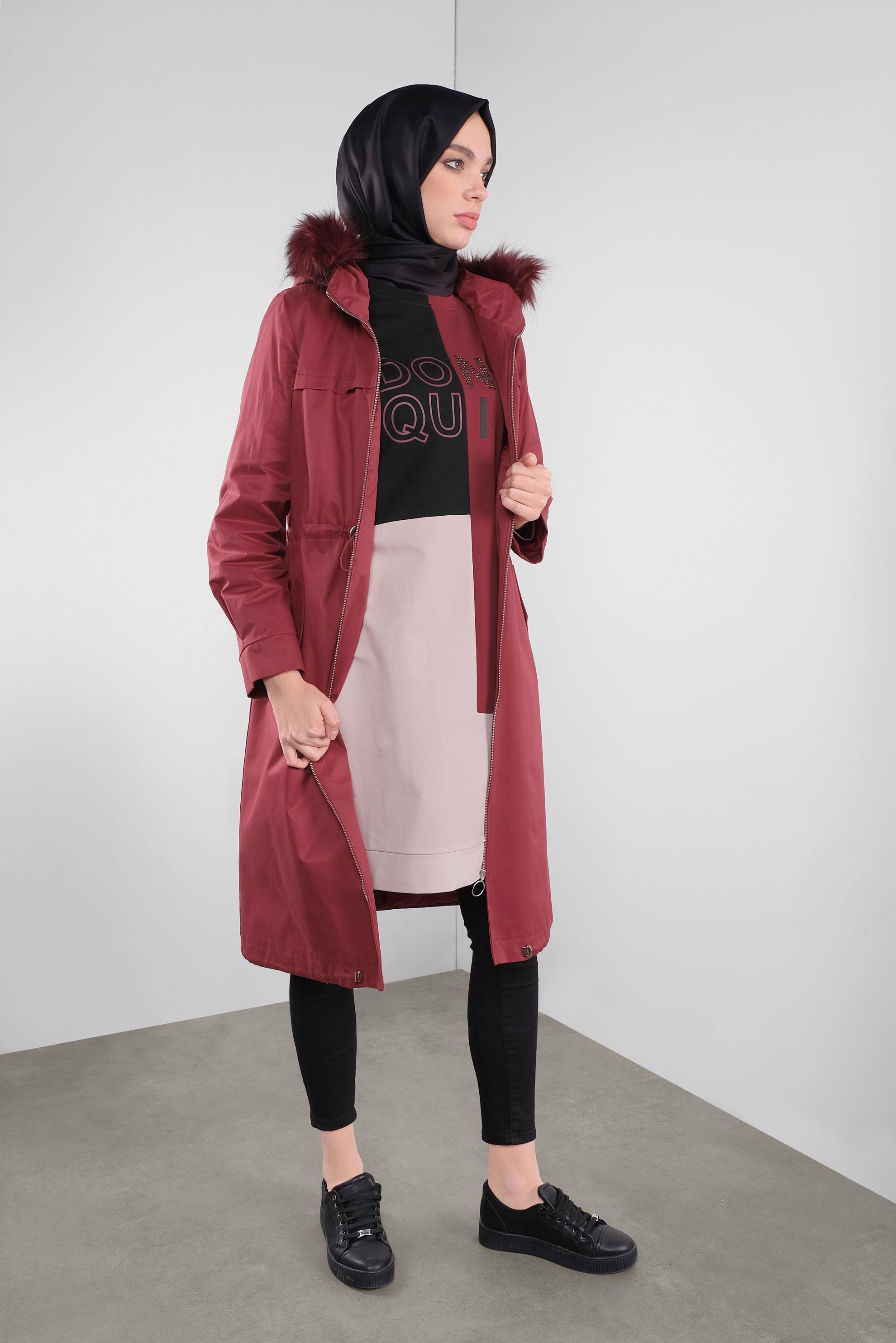 Tesettür giyim BORDO YAZI BASKILI RENKLİ EŞOFMAN TUNİK 41206