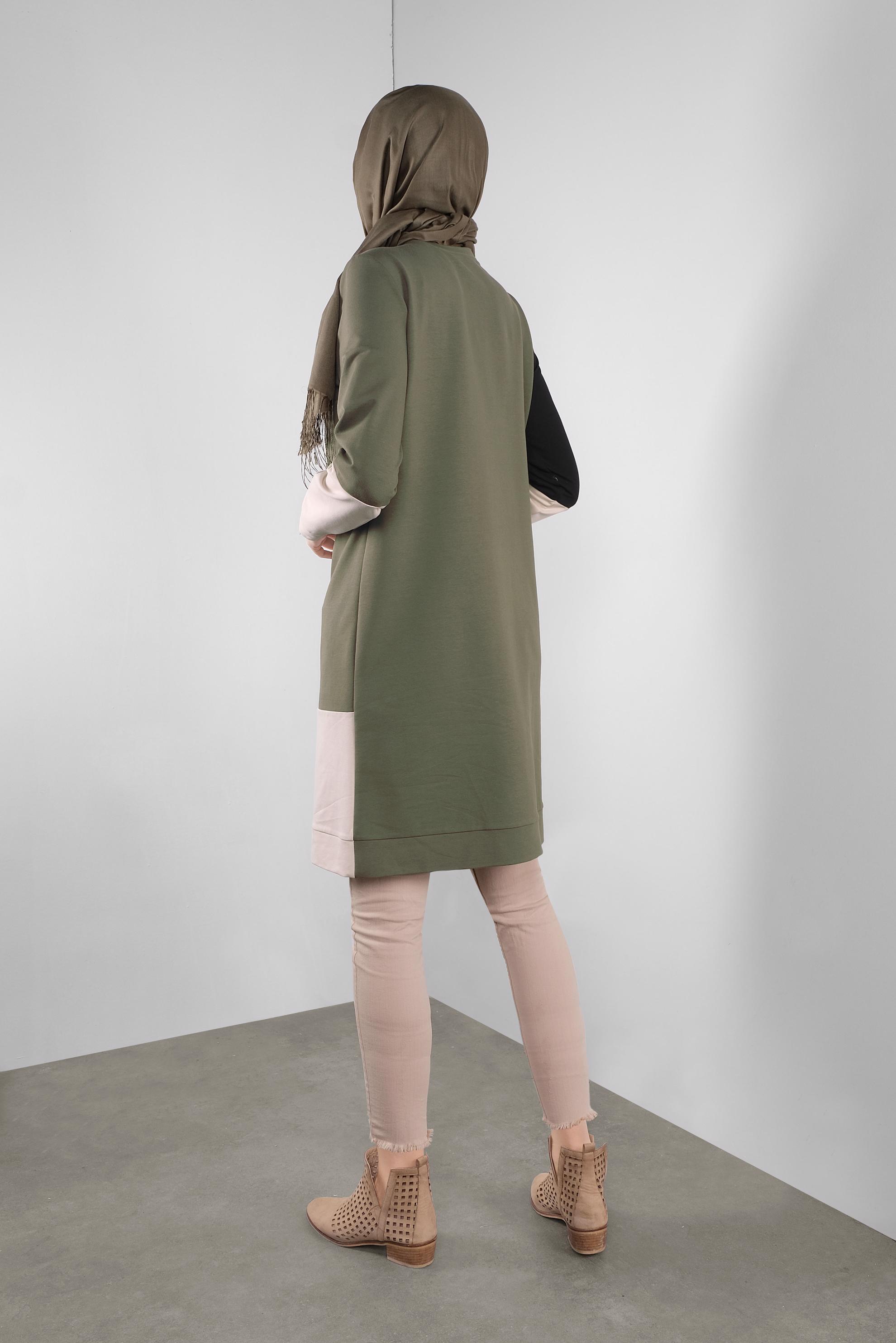 Tesettür giyim HAKİ YAZI BASKILI RENKLİ EŞOFMAN TUNİK 41206