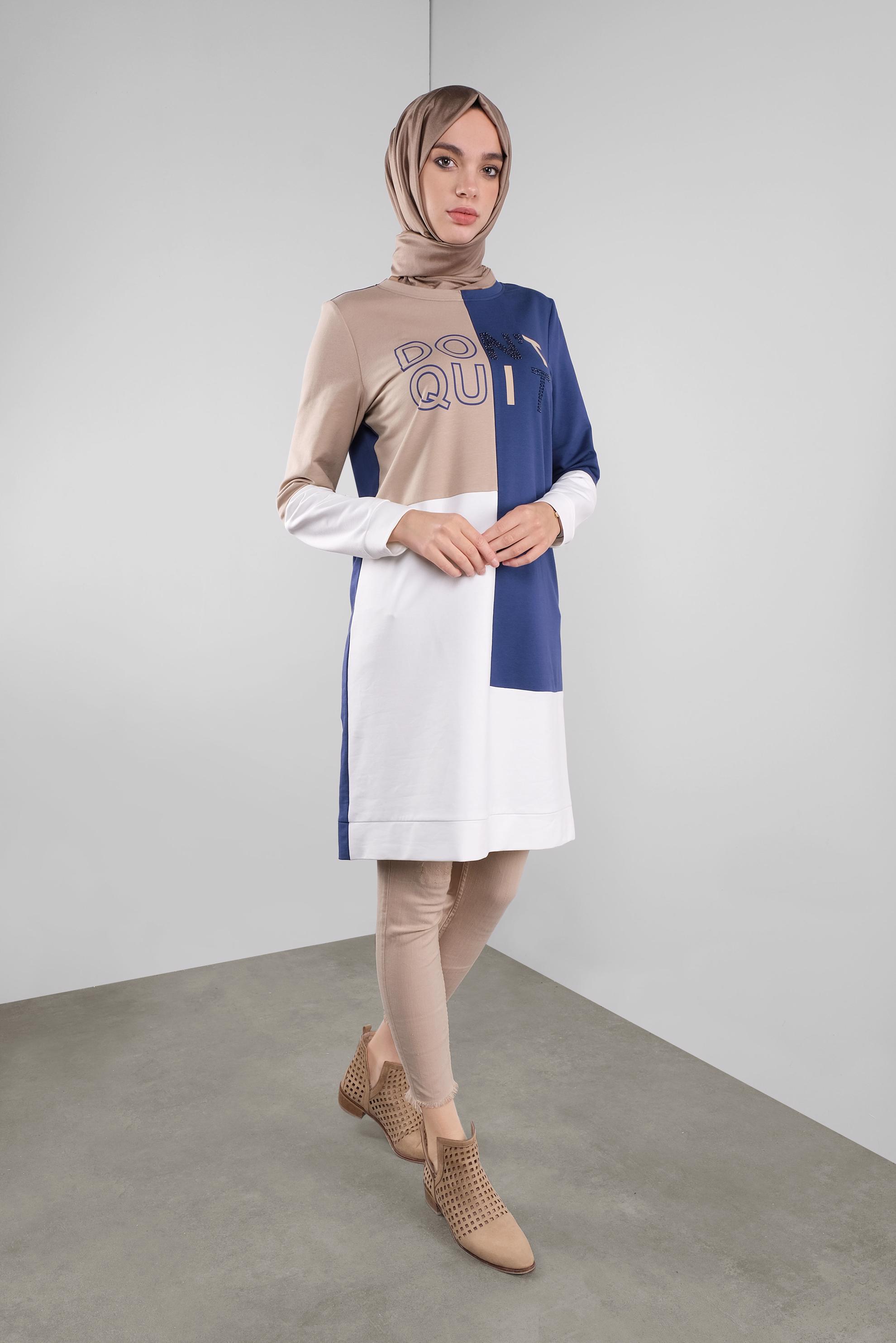 Tesettür giyim LACİVERT YAZI BASKILI RENKLİ EŞOFMAN TUNİK 41206