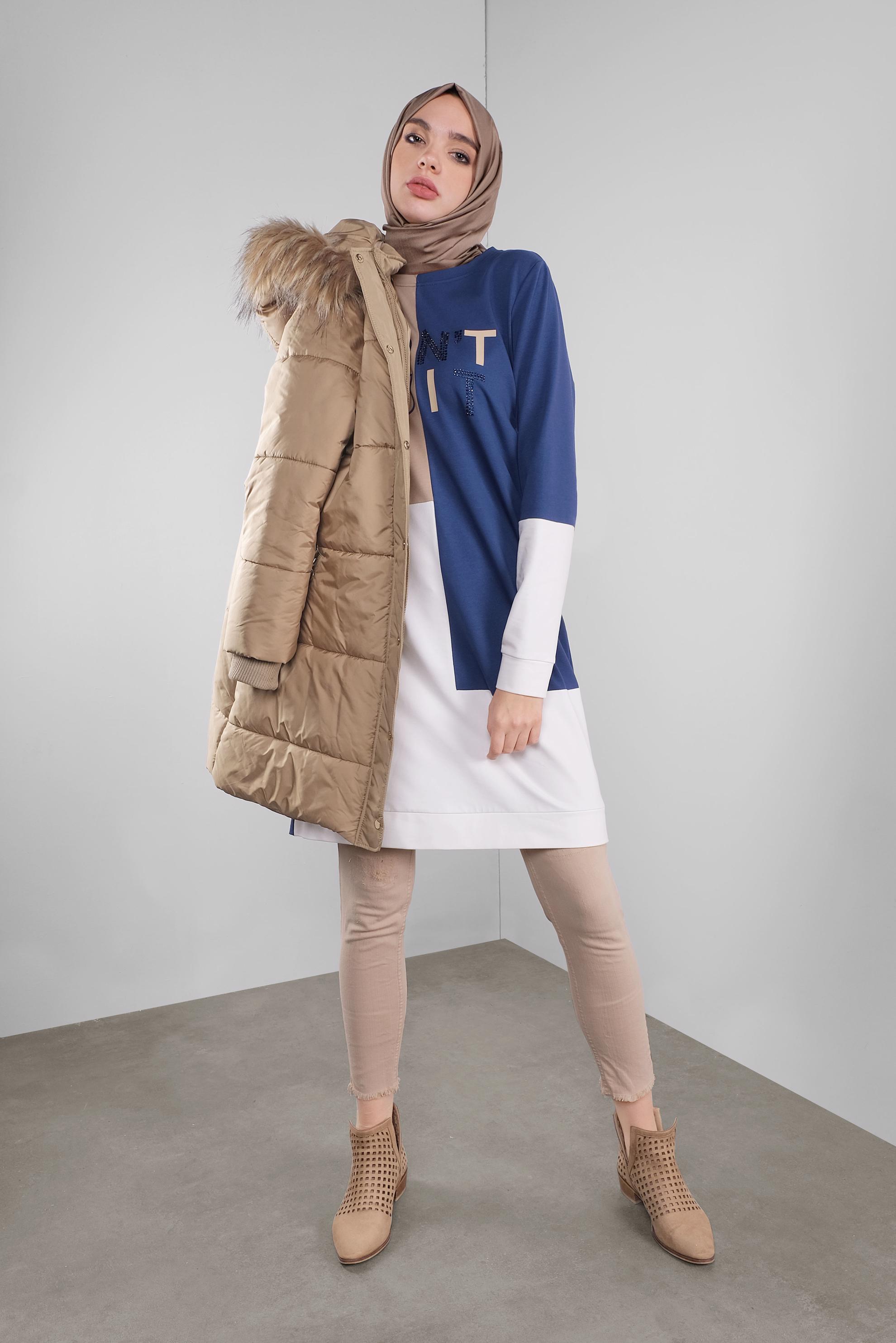 Tesettür giyim LACİVERT YAZI BASKILI RENKLİ EŞOFMAN TUNİK 41206