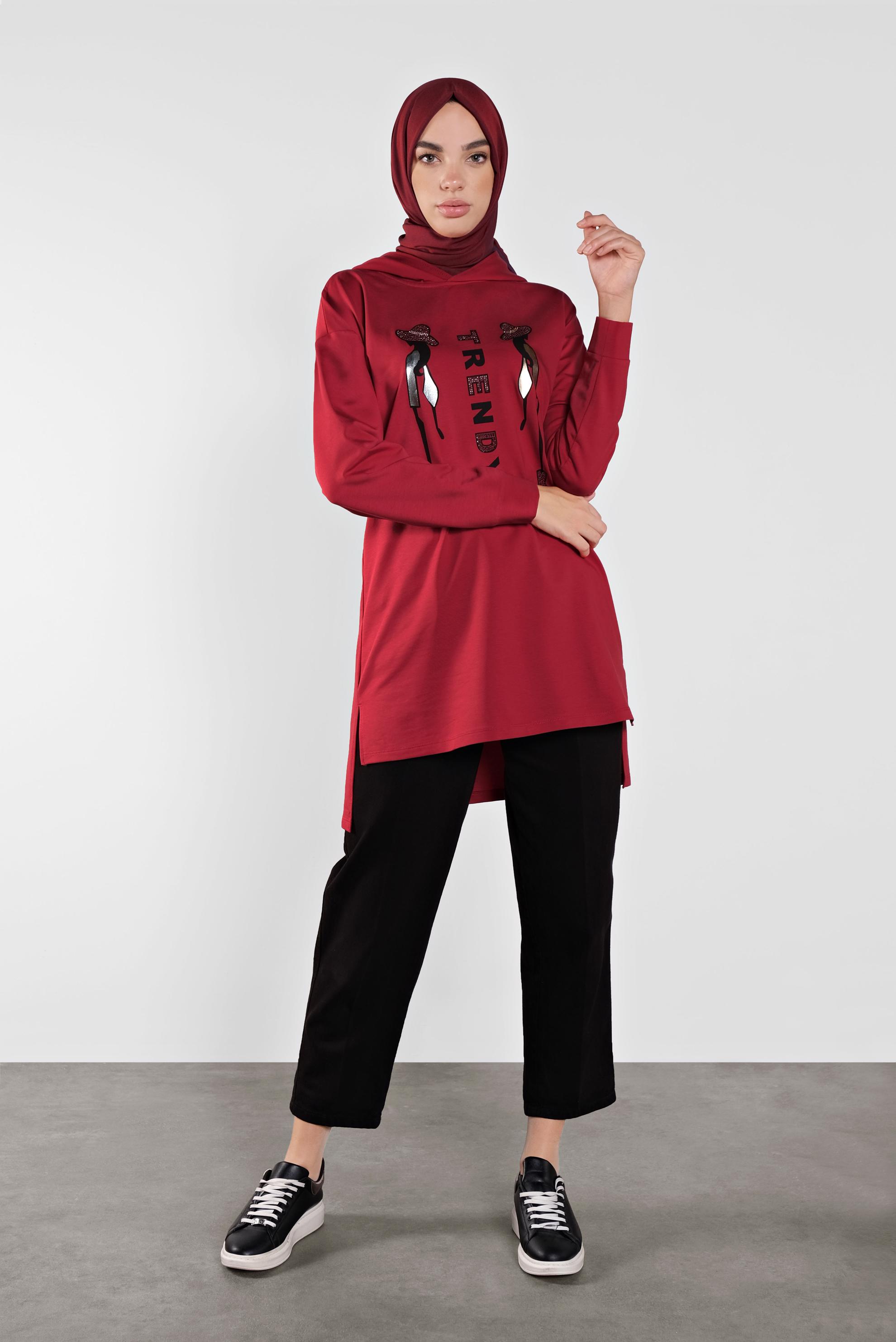 Tesettür giyim KIRMIZI PAMUKLU BASKI DETAYLI EŞOFMAN TUNİK  41273