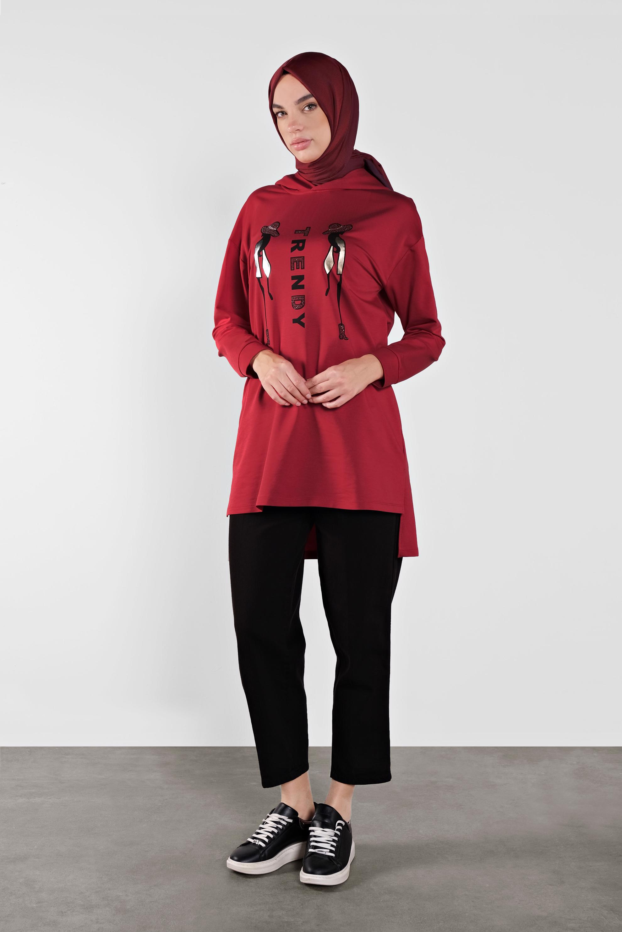 Tesettür giyim KIRMIZI PAMUKLU BASKI DETAYLI EŞOFMAN TUNİK  41273