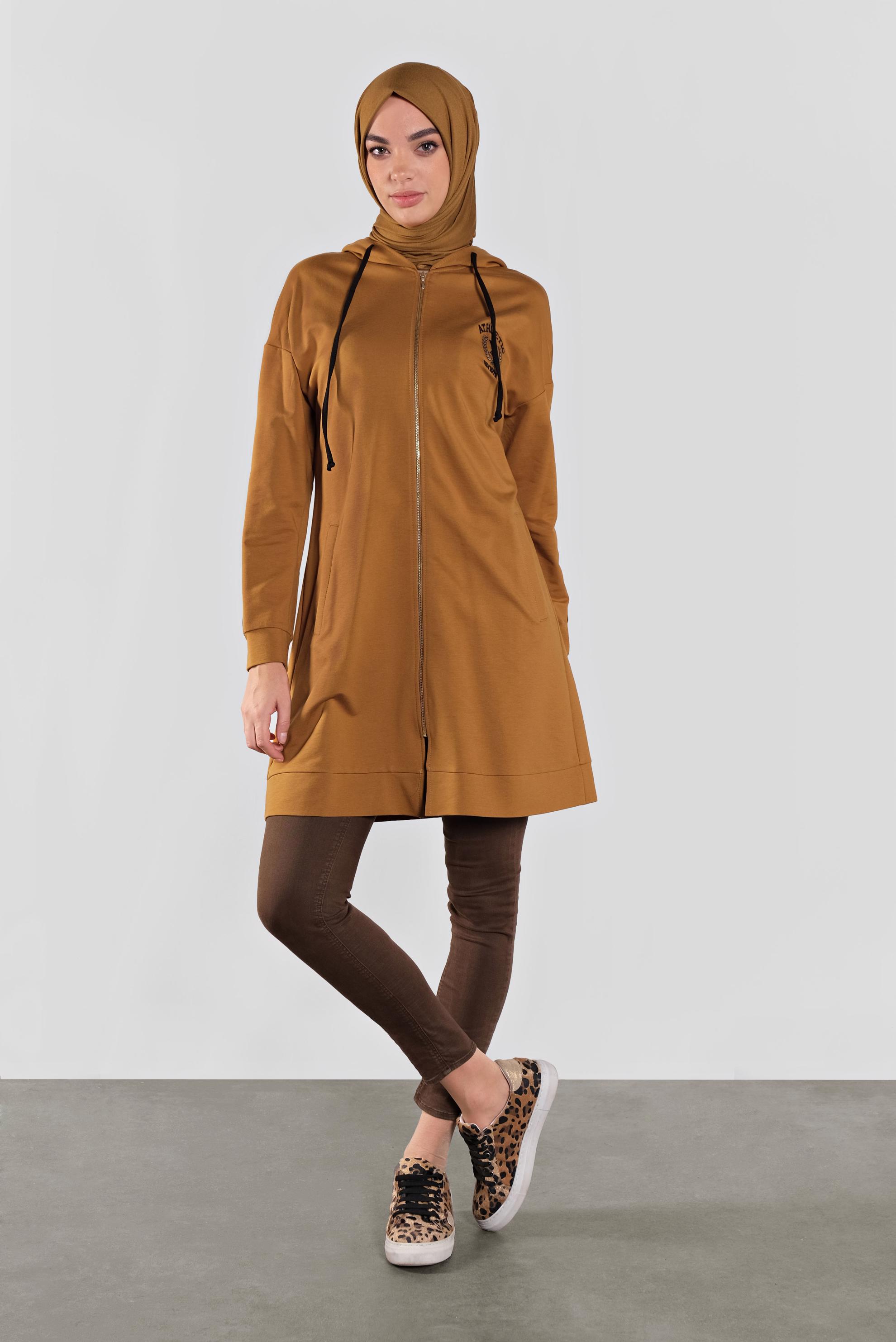 Tesettür giyim SARI NAKIŞ VE ŞERİT DETAYLI PAMUKLU EŞOFMAN TUNİK 41274