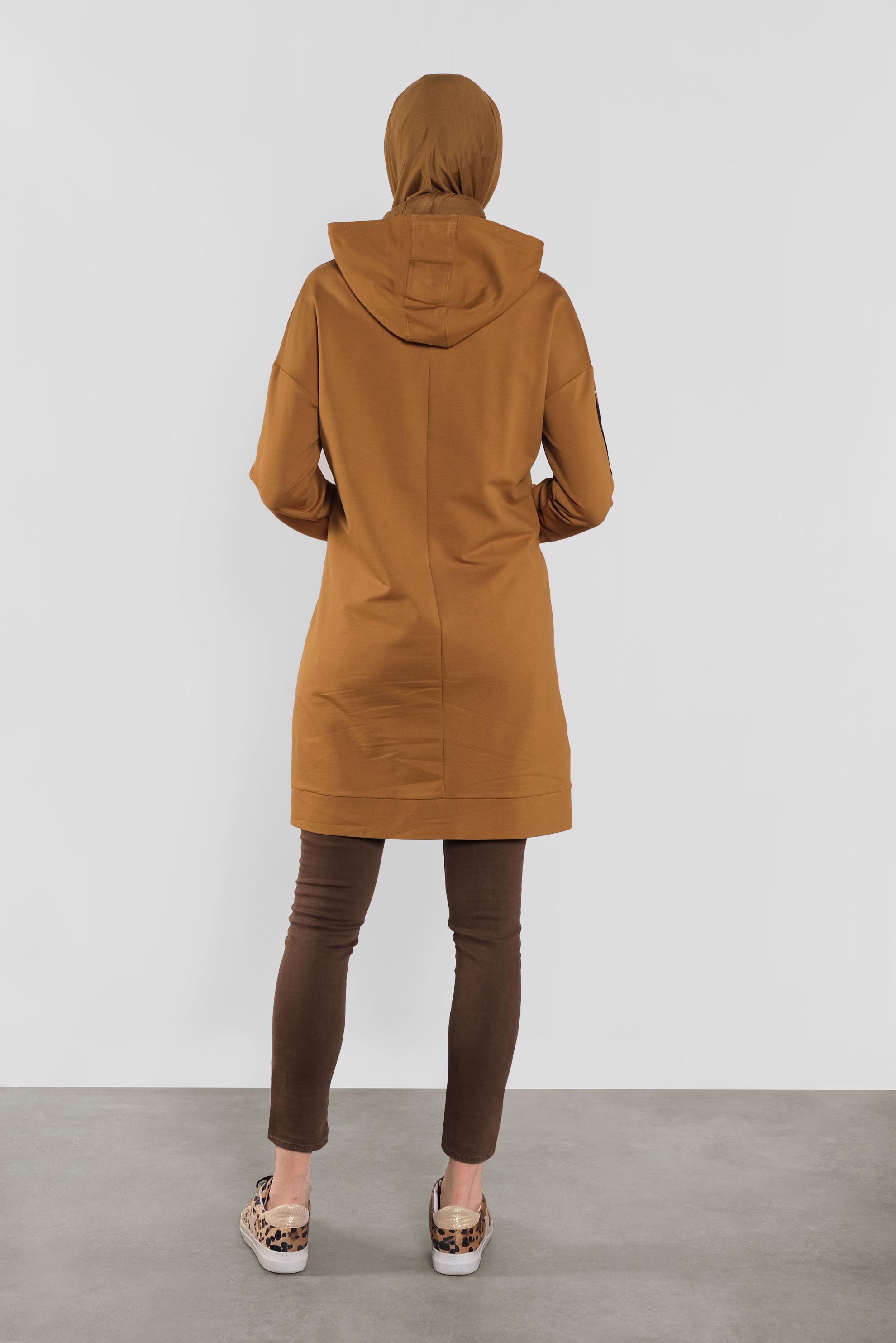 Tesettür giyim SARI NAKIŞ VE ŞERİT DETAYLI PAMUKLU EŞOFMAN TUNİK 41274