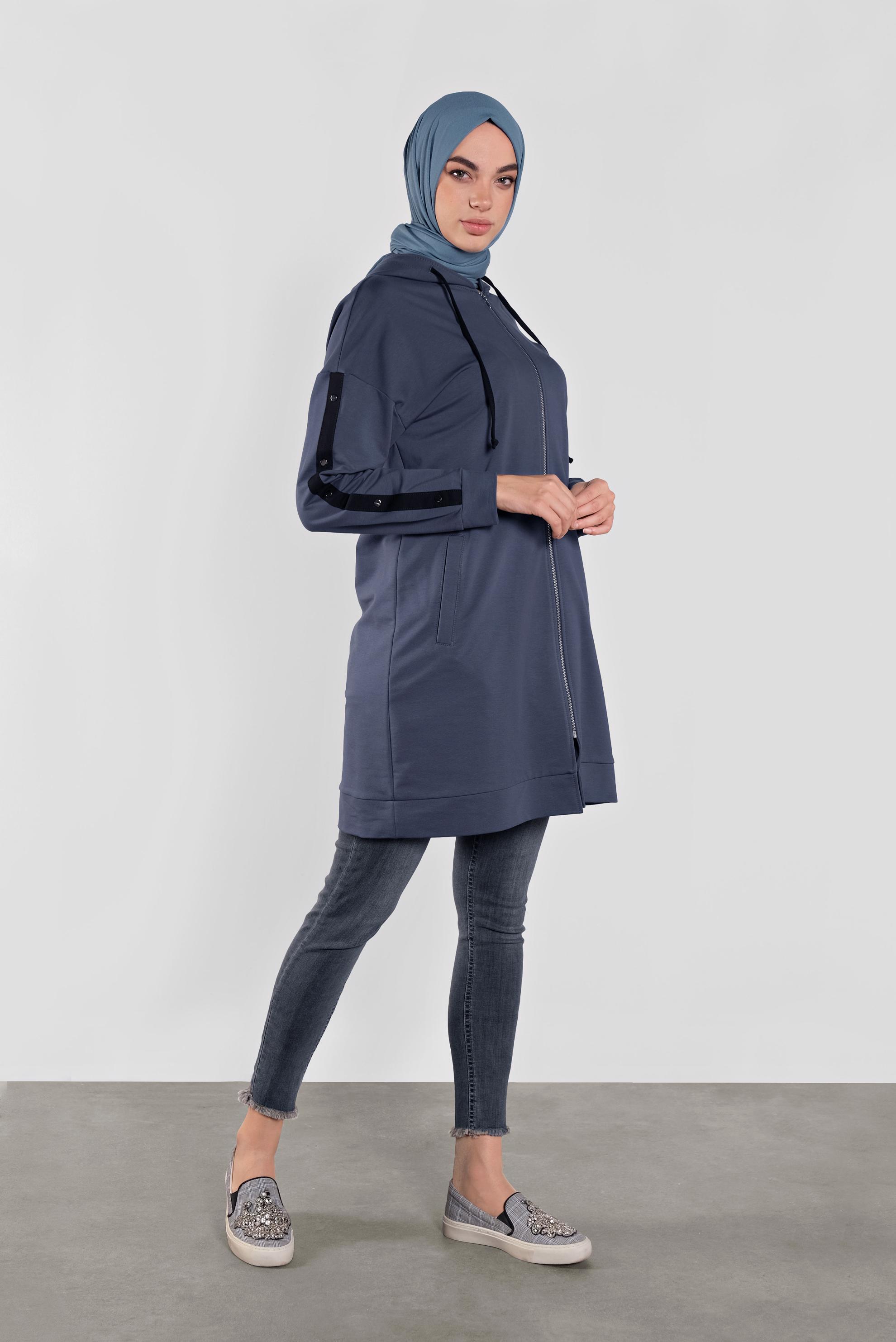 Tesettür giyim LACİVERT NAKIŞ VE ŞERİT DETAYLI PAMUKLU EŞOFMAN TUNİK 41274