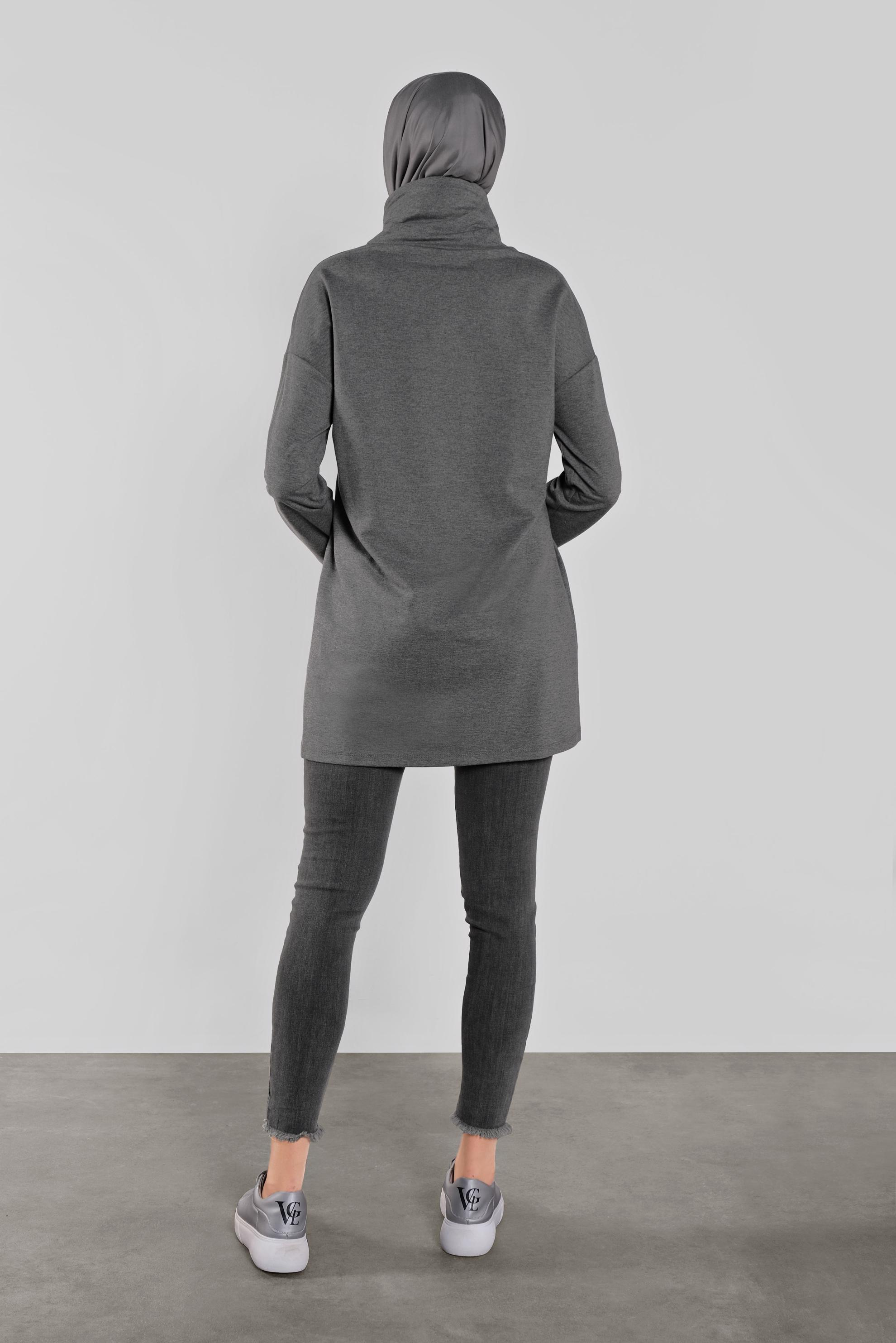 Tesettür giyim GRİ BOĞAZLI  PULLU EŞOFMAN TUNİK 41278 