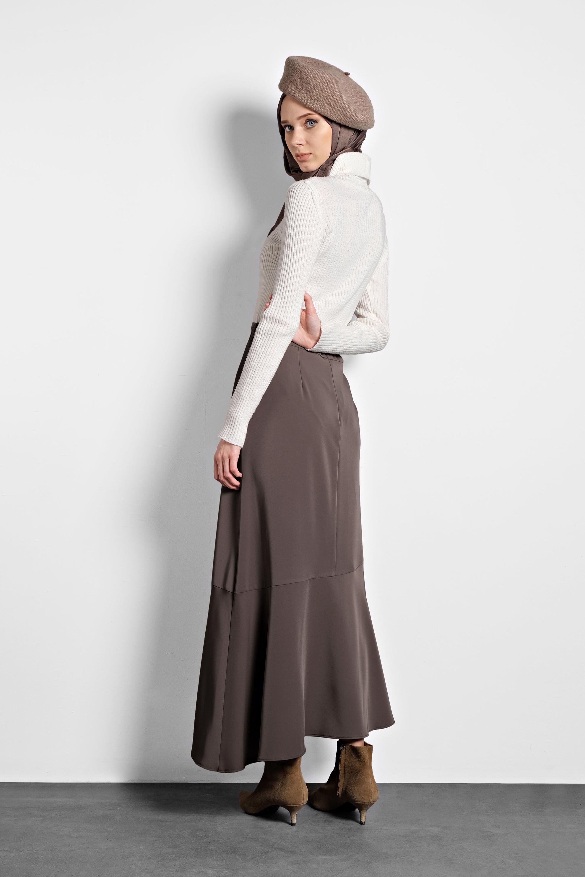 Tesettür giyim VİZON ASİMETRİK KESİM VOLANLI KEMERLİ ETEK 60002