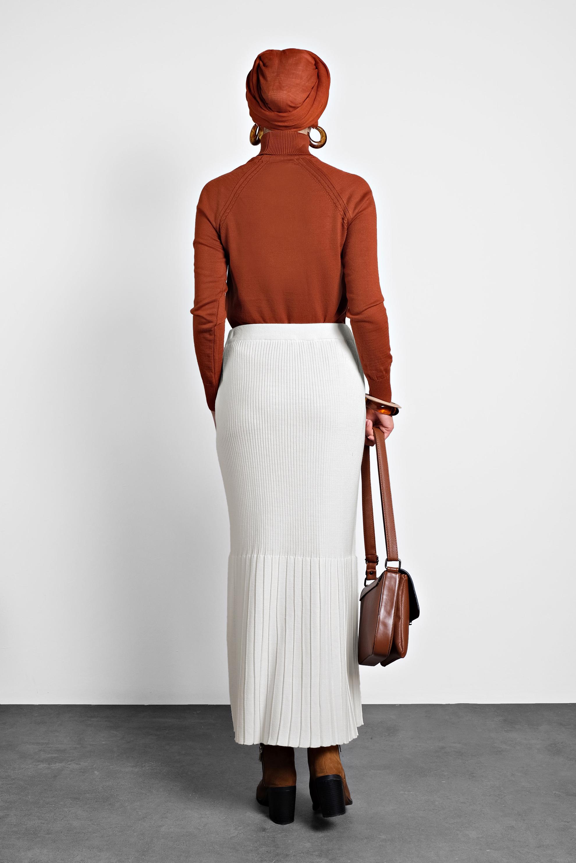 Tesettür giyim BEYAZ BELİ LASTİKLİ FİTİLLİ TRİKO ETEK 60010 