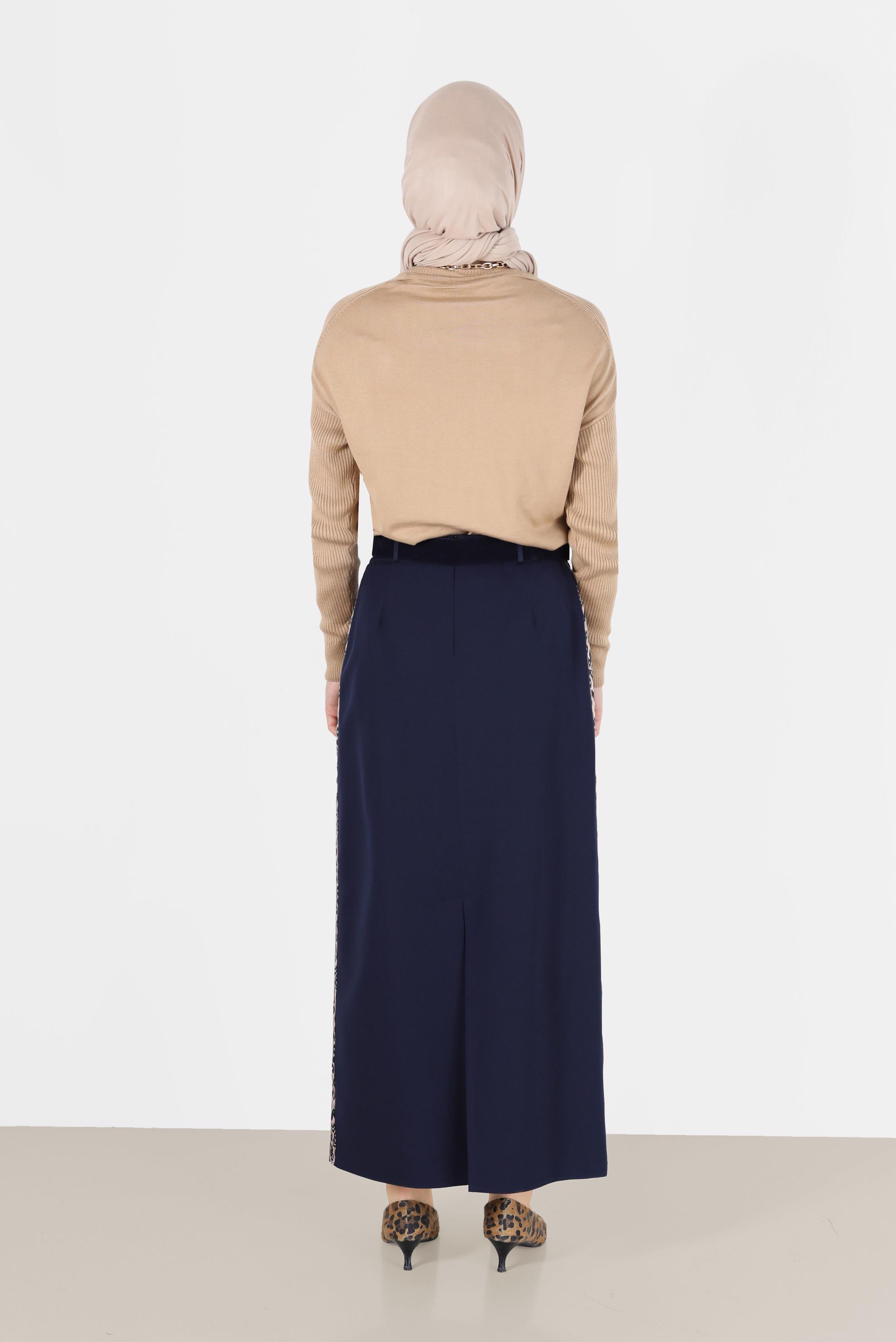 Tesettür giyim LACİVERT ŞERİTLİ ETEK 60024