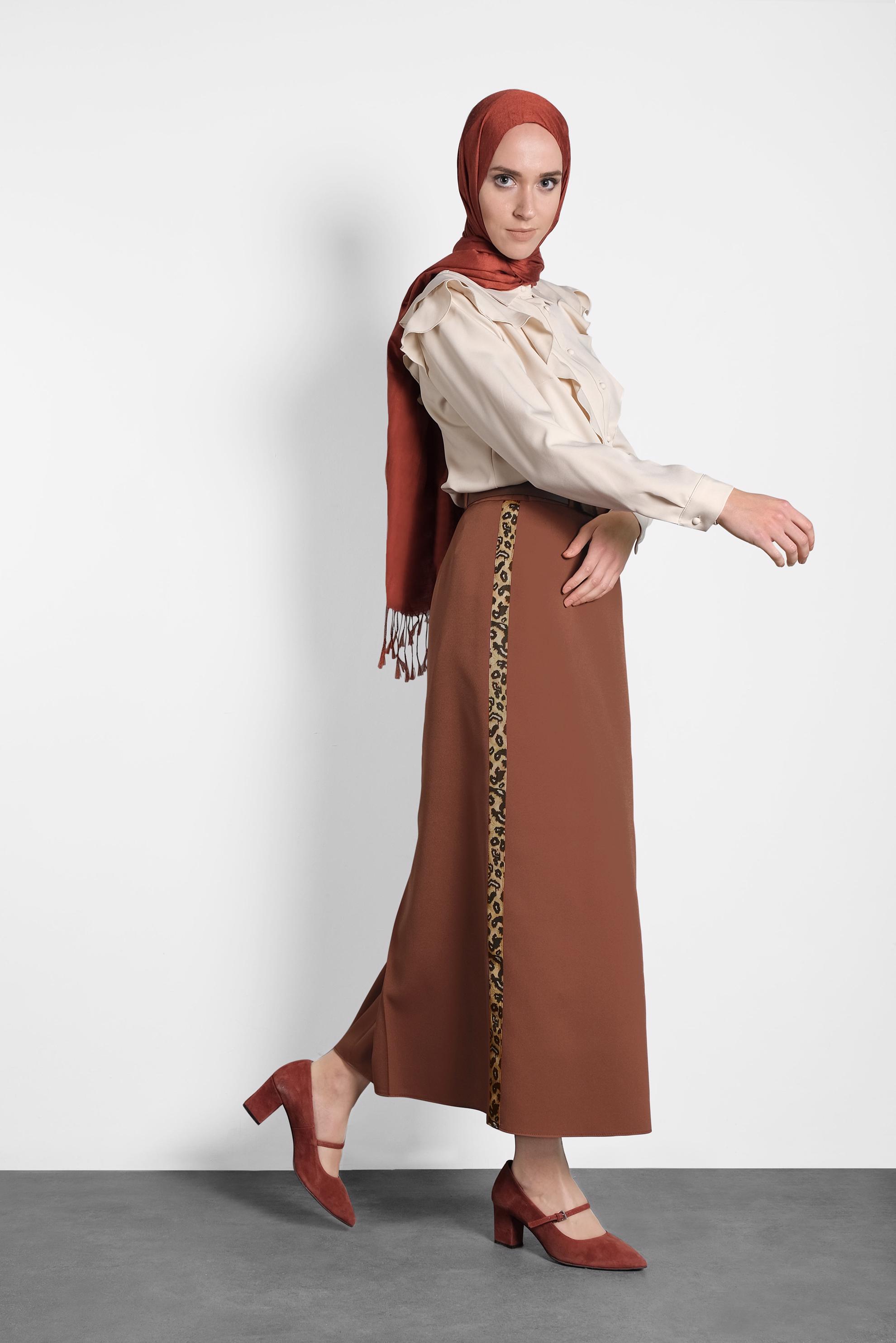 Tesettür giyim KAHVE ŞERİTLİ ETEK 60024