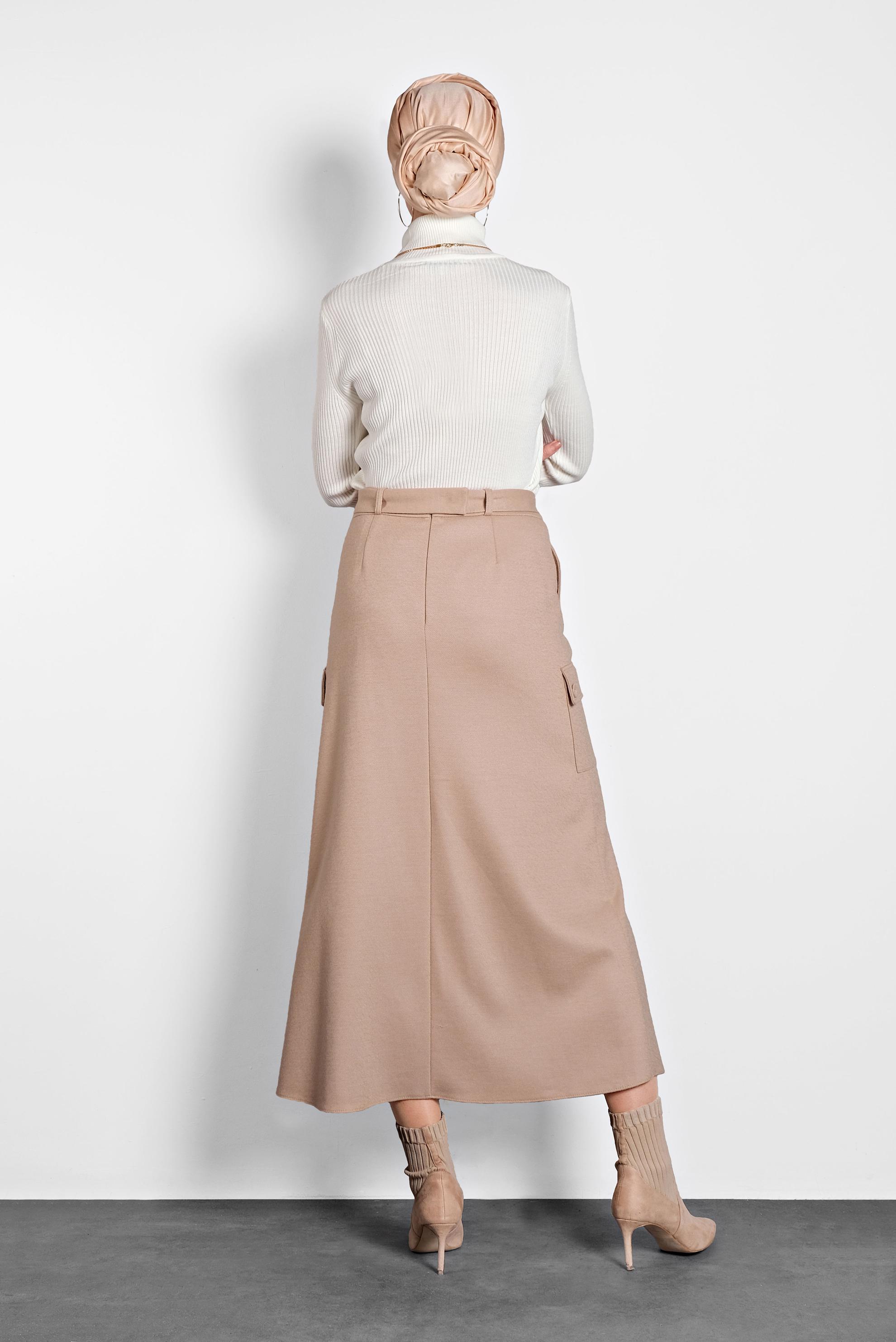 Tesettür giyim BEJ DÜĞMELİ CEPLİ KEMERLİ ETEK 60025