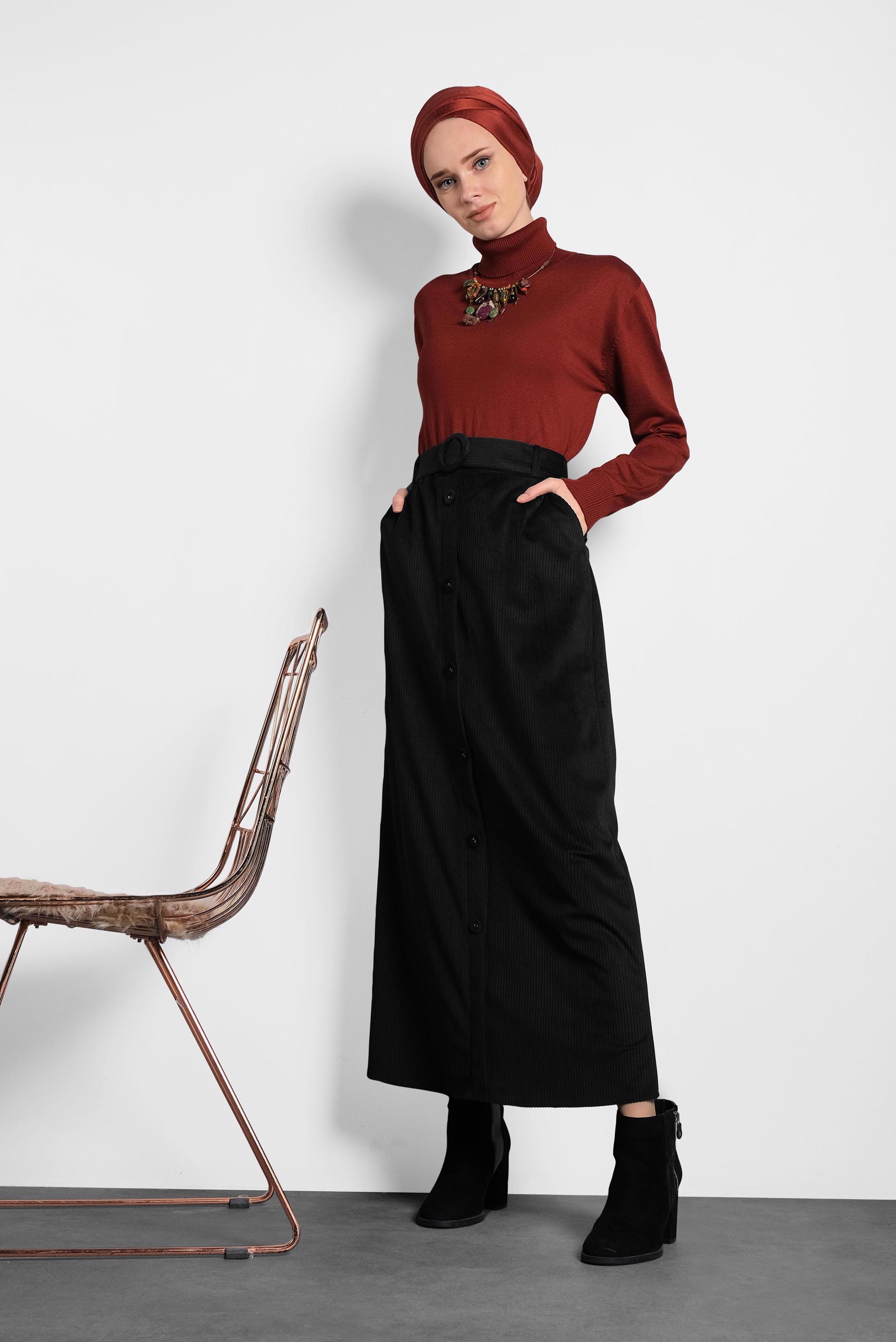 Tesettür giyim SİYAH DÜĞMELİ KEMERLİ KADİFE ETEK 60033 