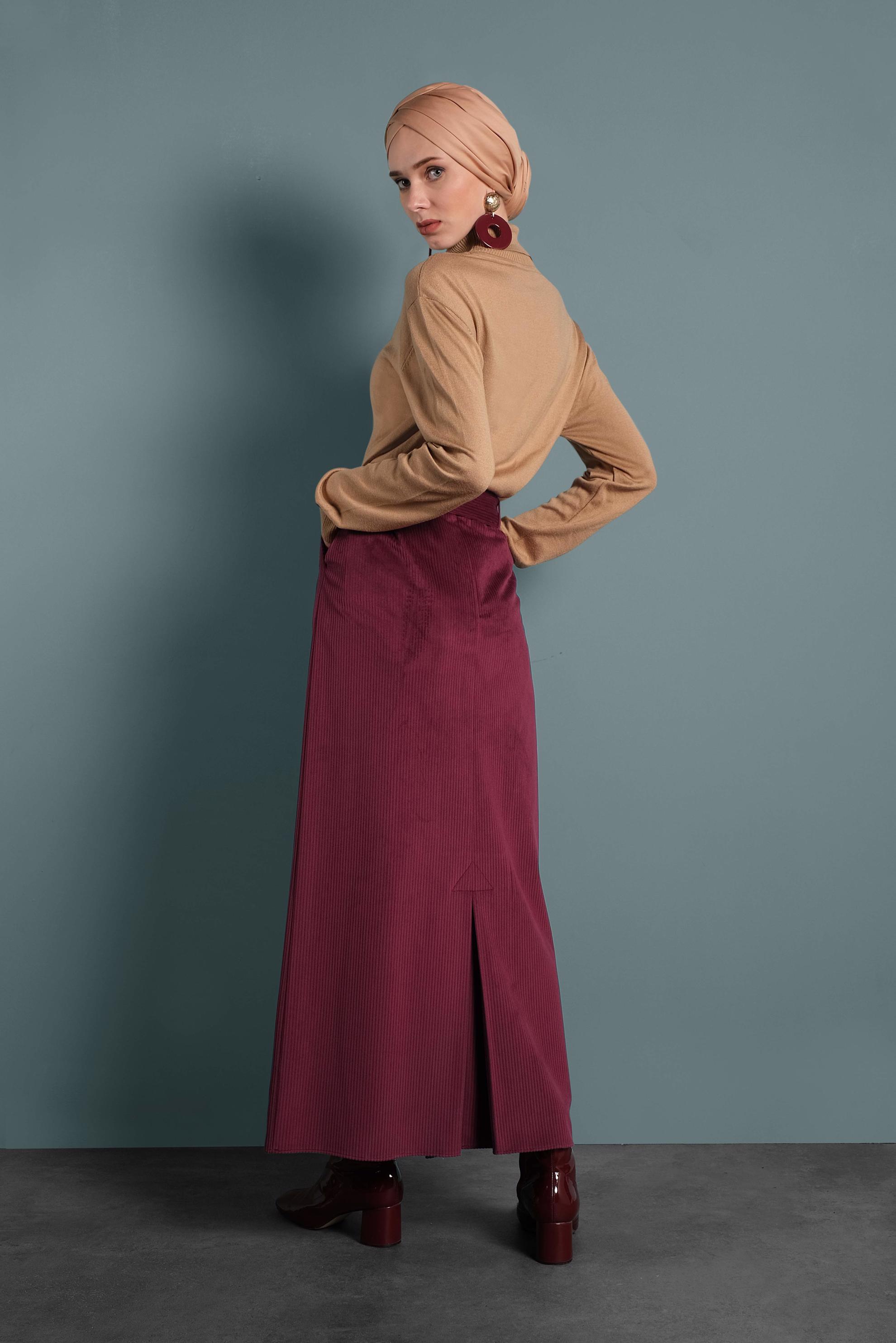 Tesettür giyim BORDO DÜĞMELİ KEMERLİ KADİFE ETEK 60033 