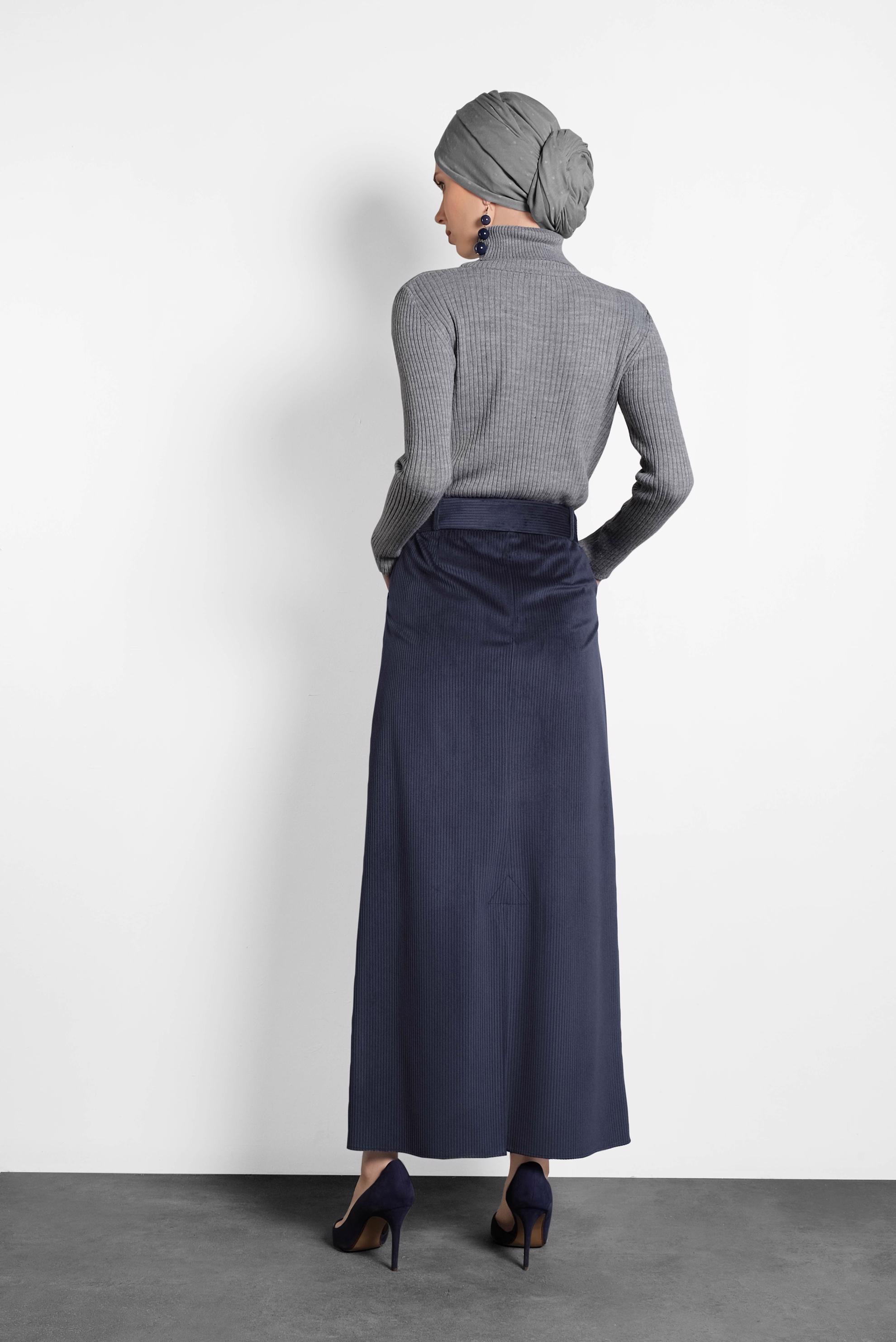 Tesettür giyim LACİVERT DÜĞMELİ KEMERLİ KADİFE ETEK 60033 