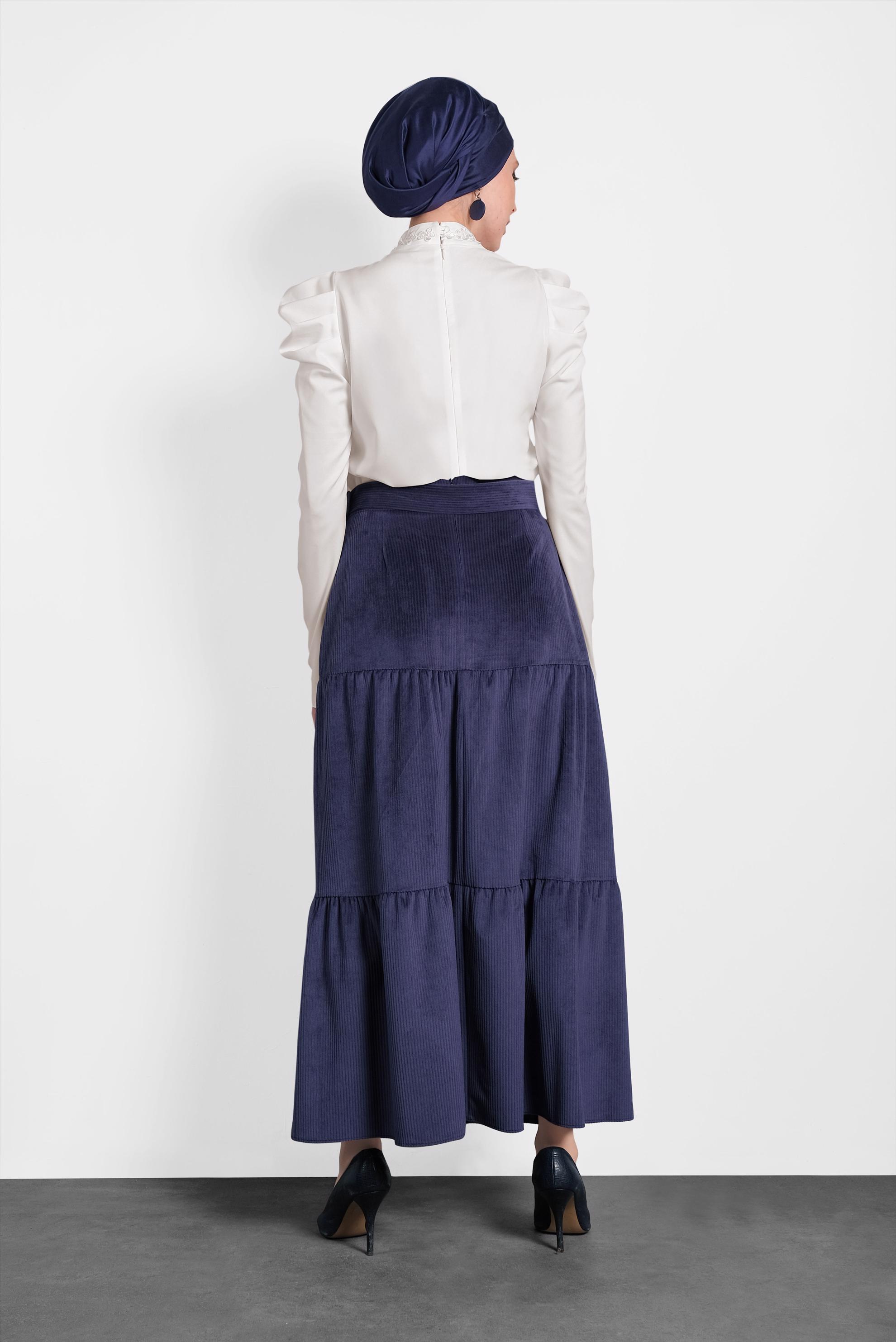 Vêtements hijab BLEU MARINE JUPE À VOLANTS À BOUTONNÉ AVEC CEINTURE 60036 