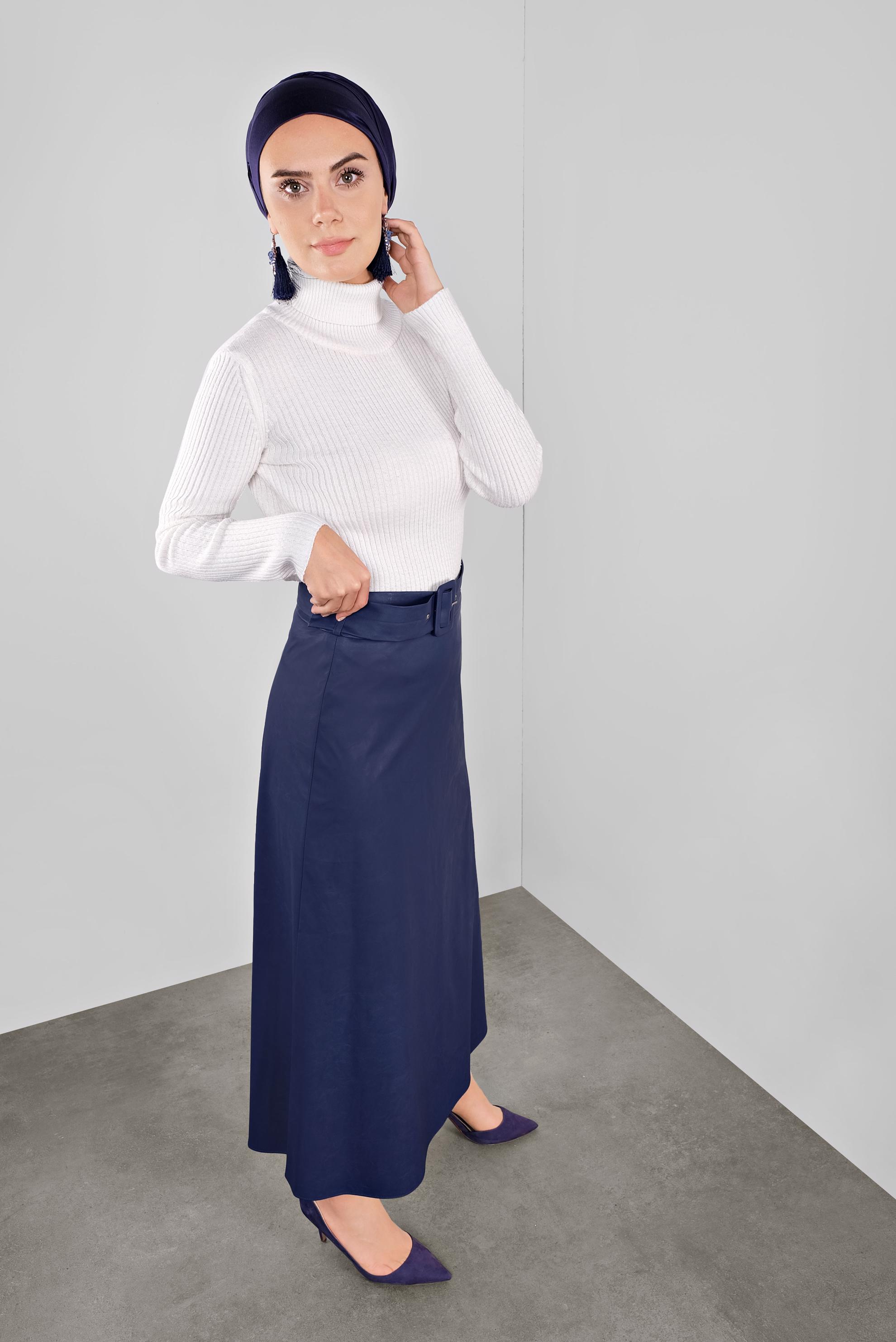 Tesettür giyim LACİVERT A KESİM KEMERLİ DERİ ETEK 60043