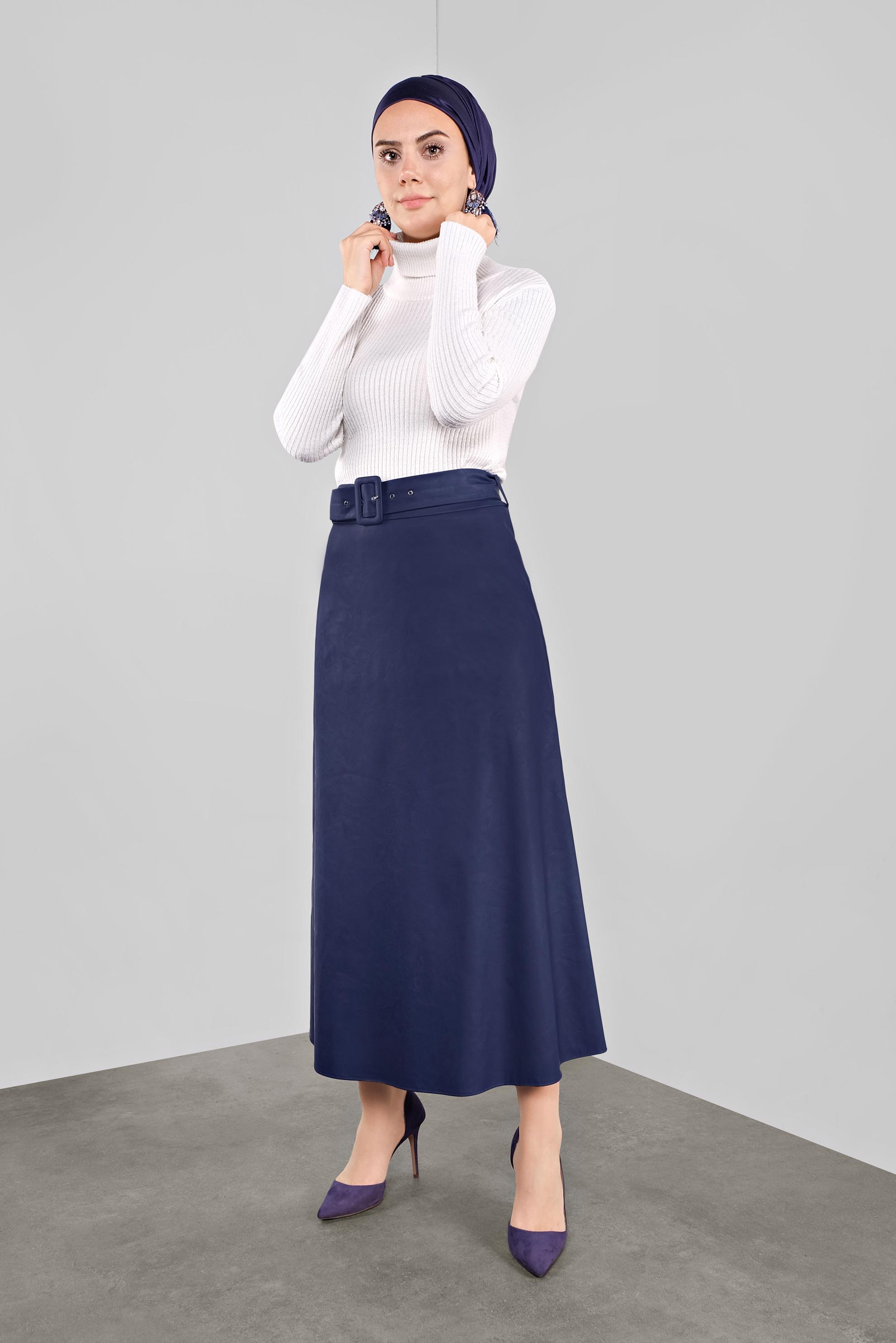 Tesettür giyim LACİVERT A KESİM KEMERLİ DERİ ETEK 60043