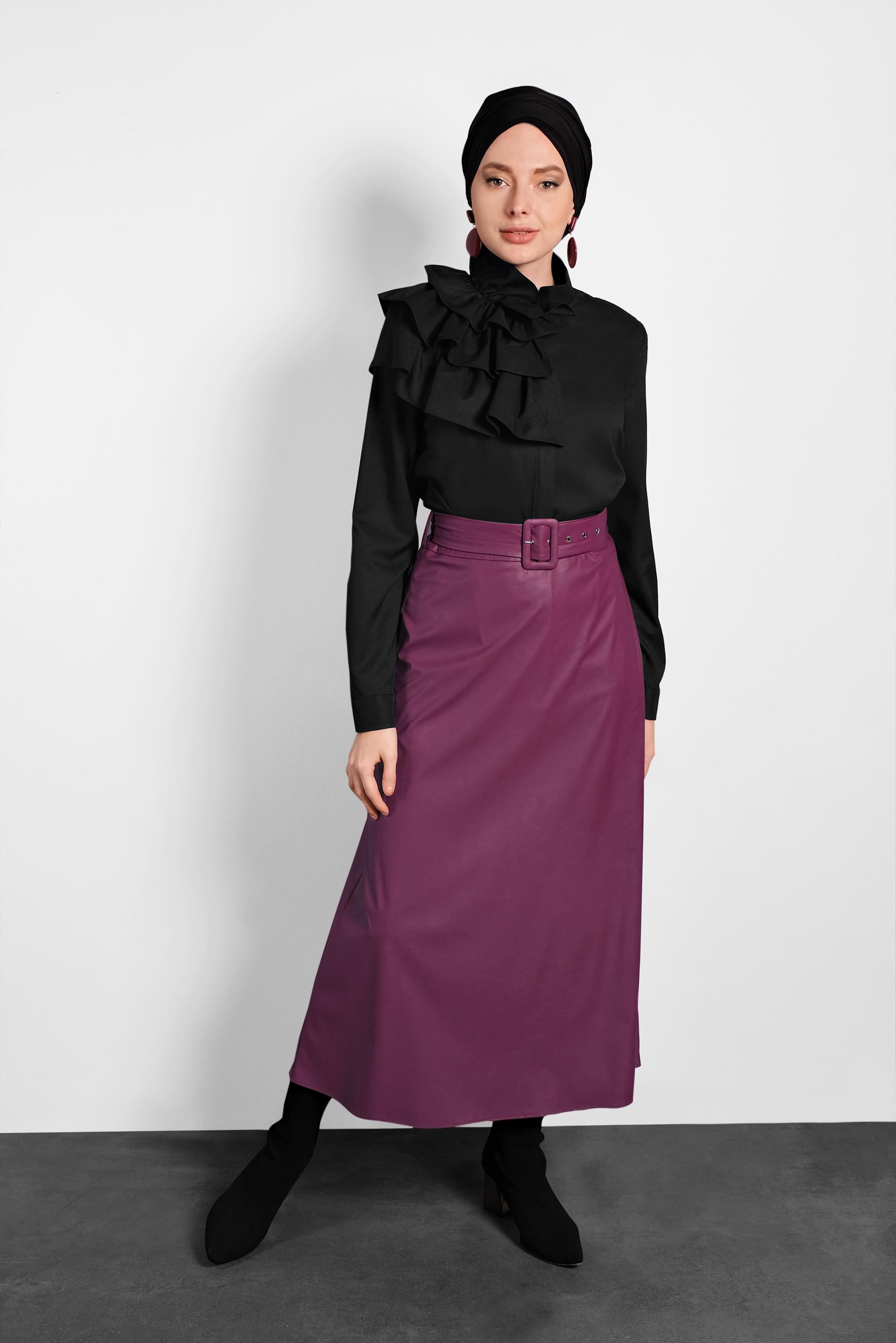 Tesettür giyim BORDO A KESİM KEMERLİ DERİ ETEK 60043