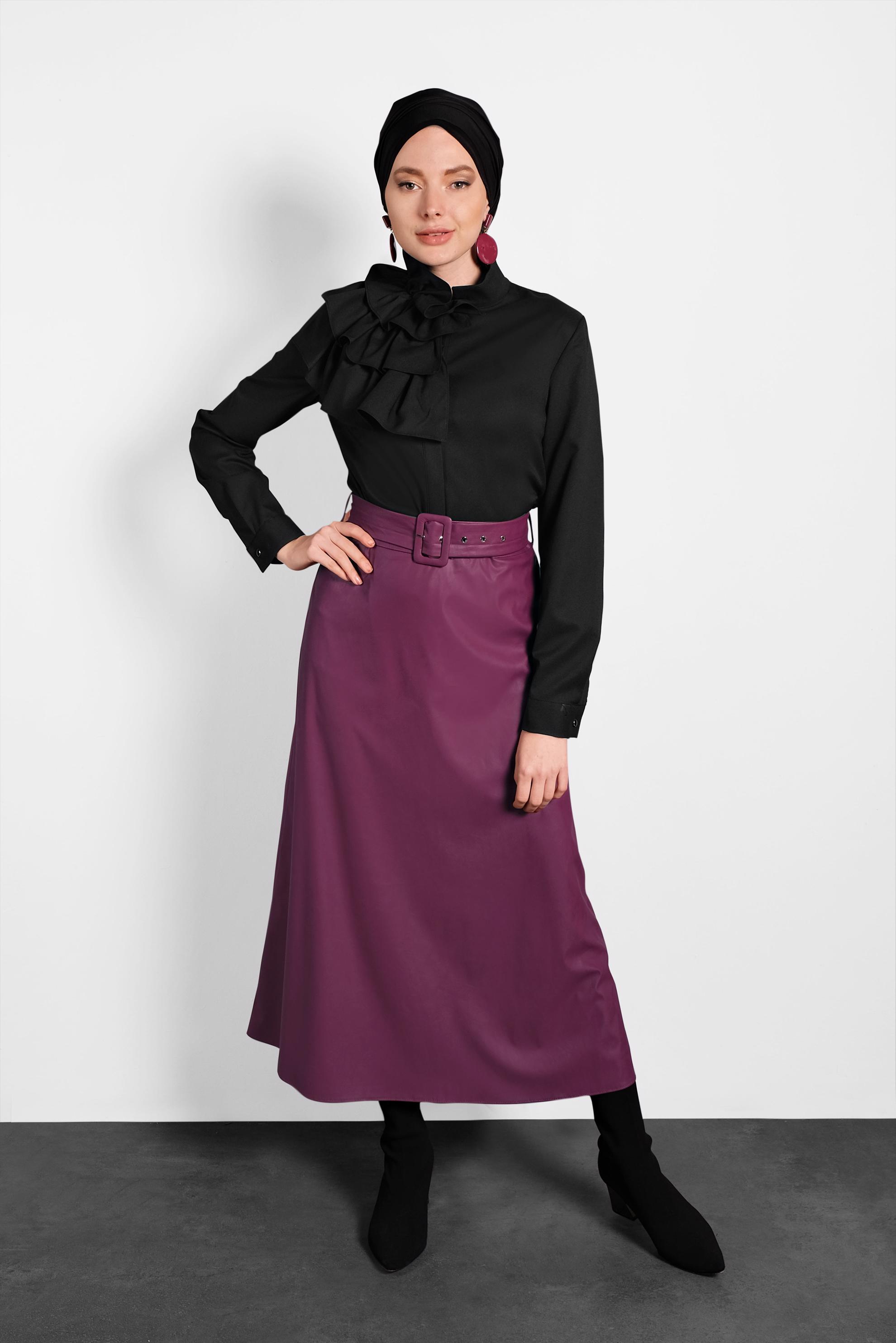 Tesettür giyim BORDO A KESİM KEMERLİ DERİ ETEK 60043