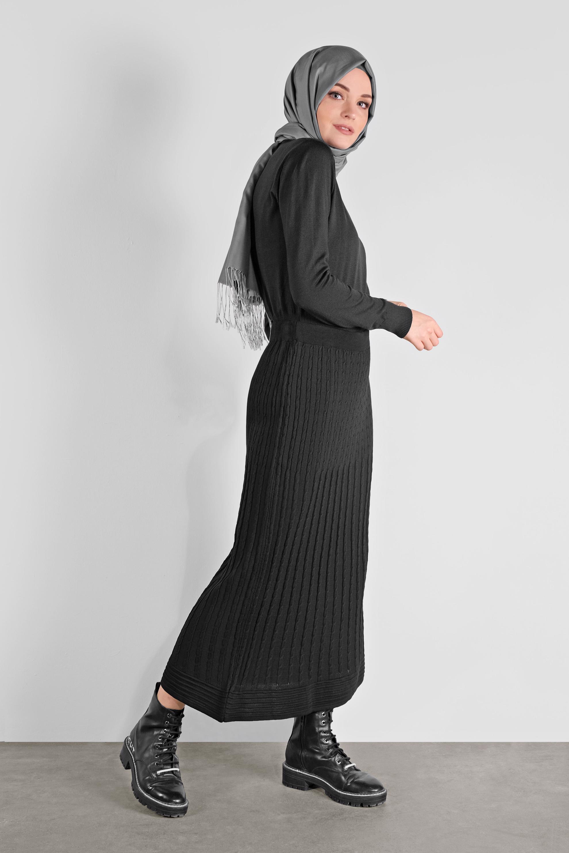 Tesettür giyim SİYAH ÖRGÜ DESENLİ TRİKO ETEK 60103 