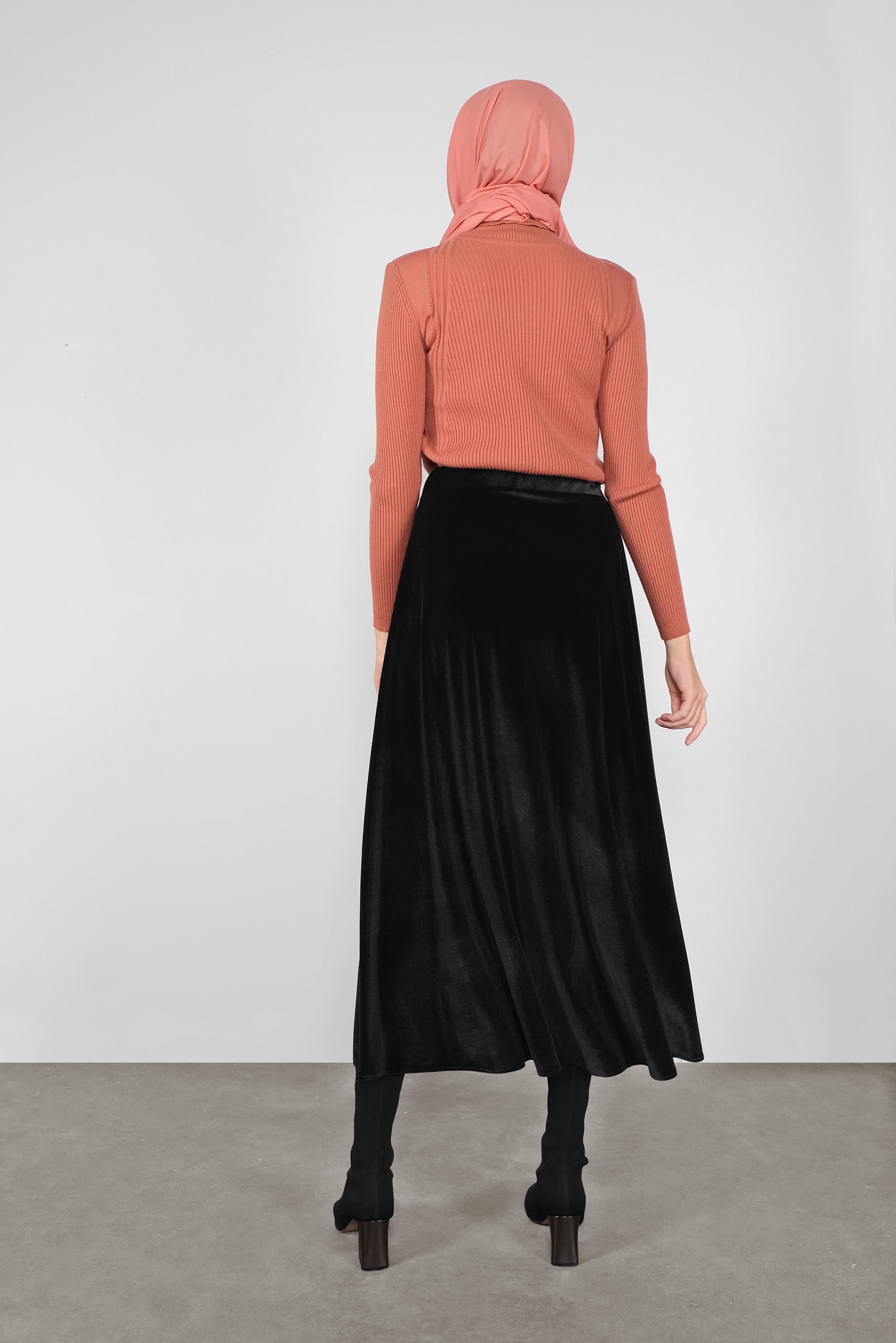 Tesettür giyim SİYAH SALAŞ KADİFE ETEK  60123 