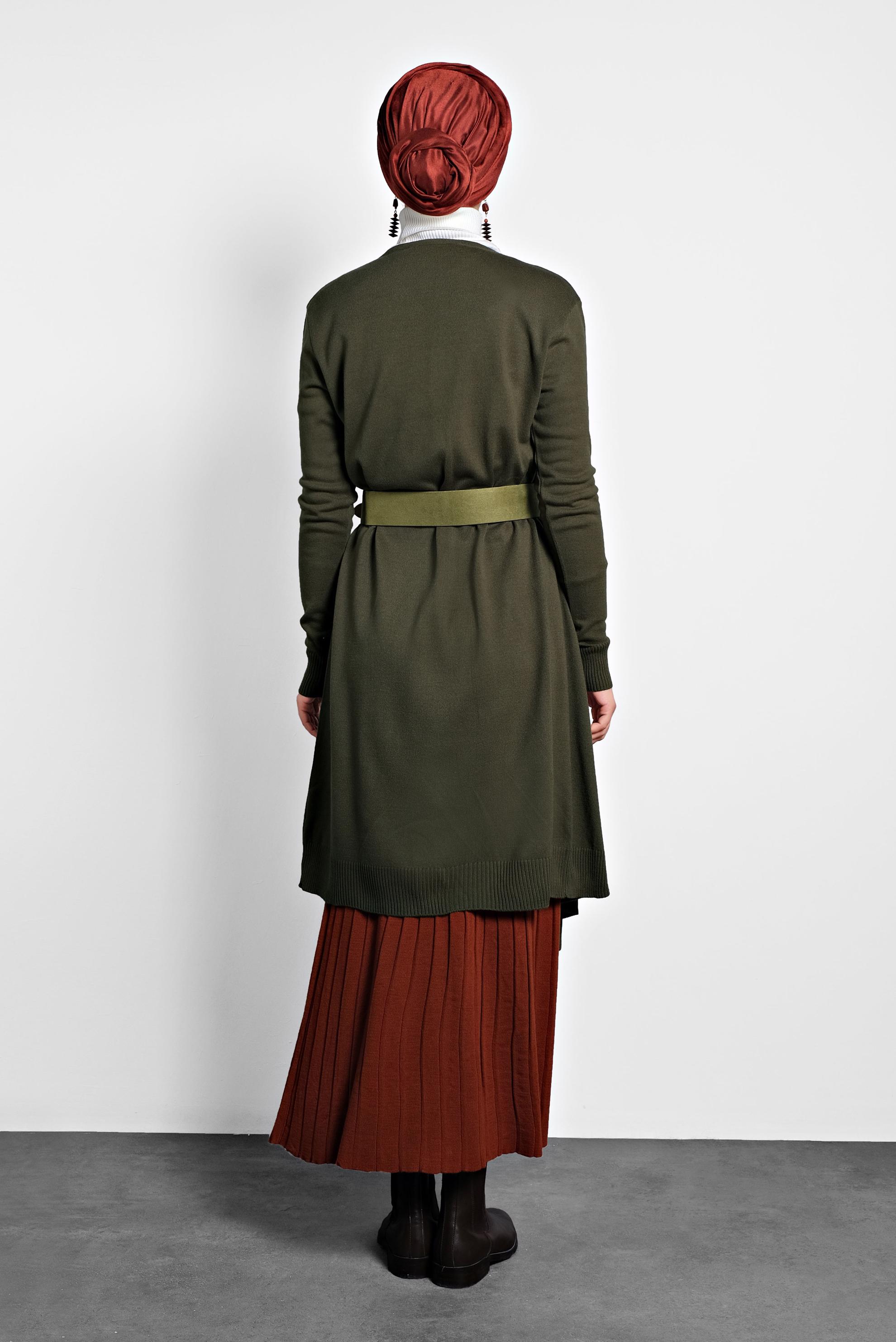 Tesettür giyim HAKİ ASİMETRİK KESİM TRİKO HIRKA 40036 