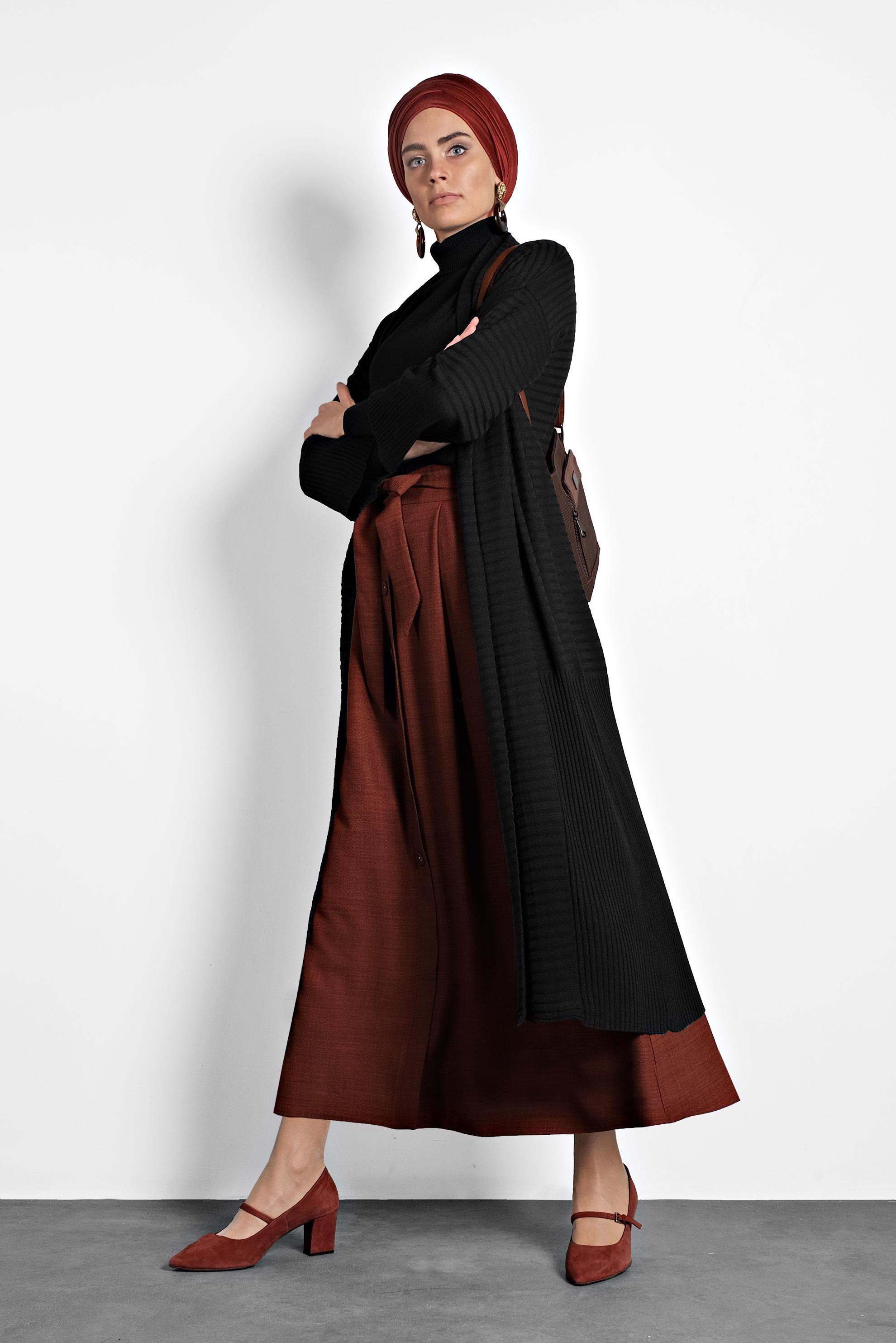 Tesettür giyim SİYAH FİTİLLİ TRİKO HIRKA 40040  