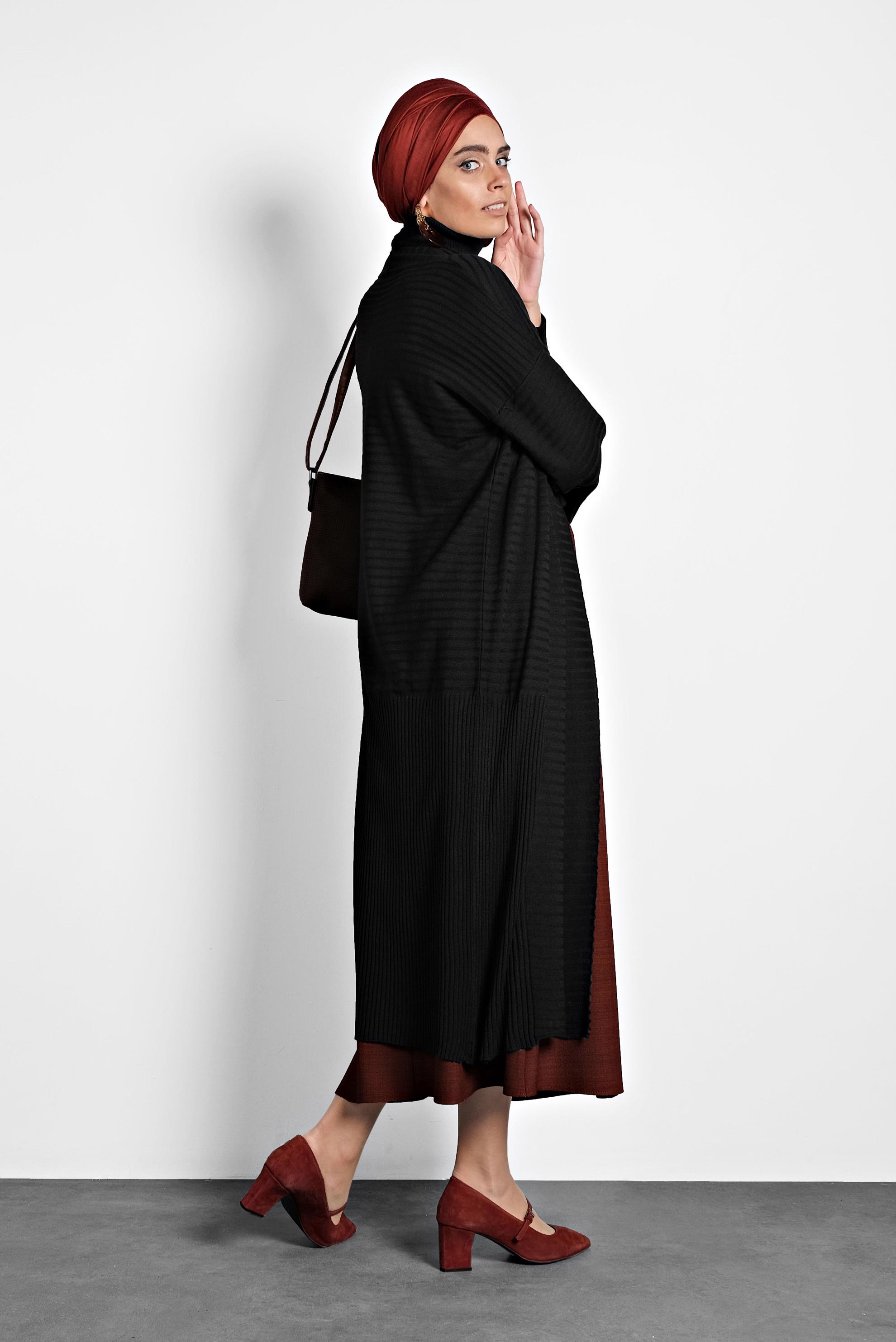 Tesettür giyim SİYAH FİTİLLİ TRİKO HIRKA 40040  