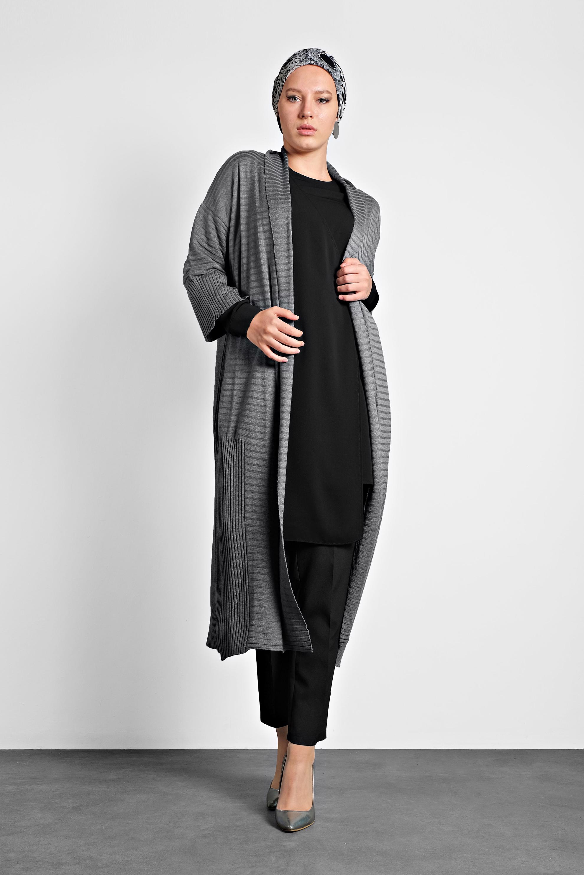 Tesettür giyim GRİ FİTİLLİ TRİKO HIRKA 40040  