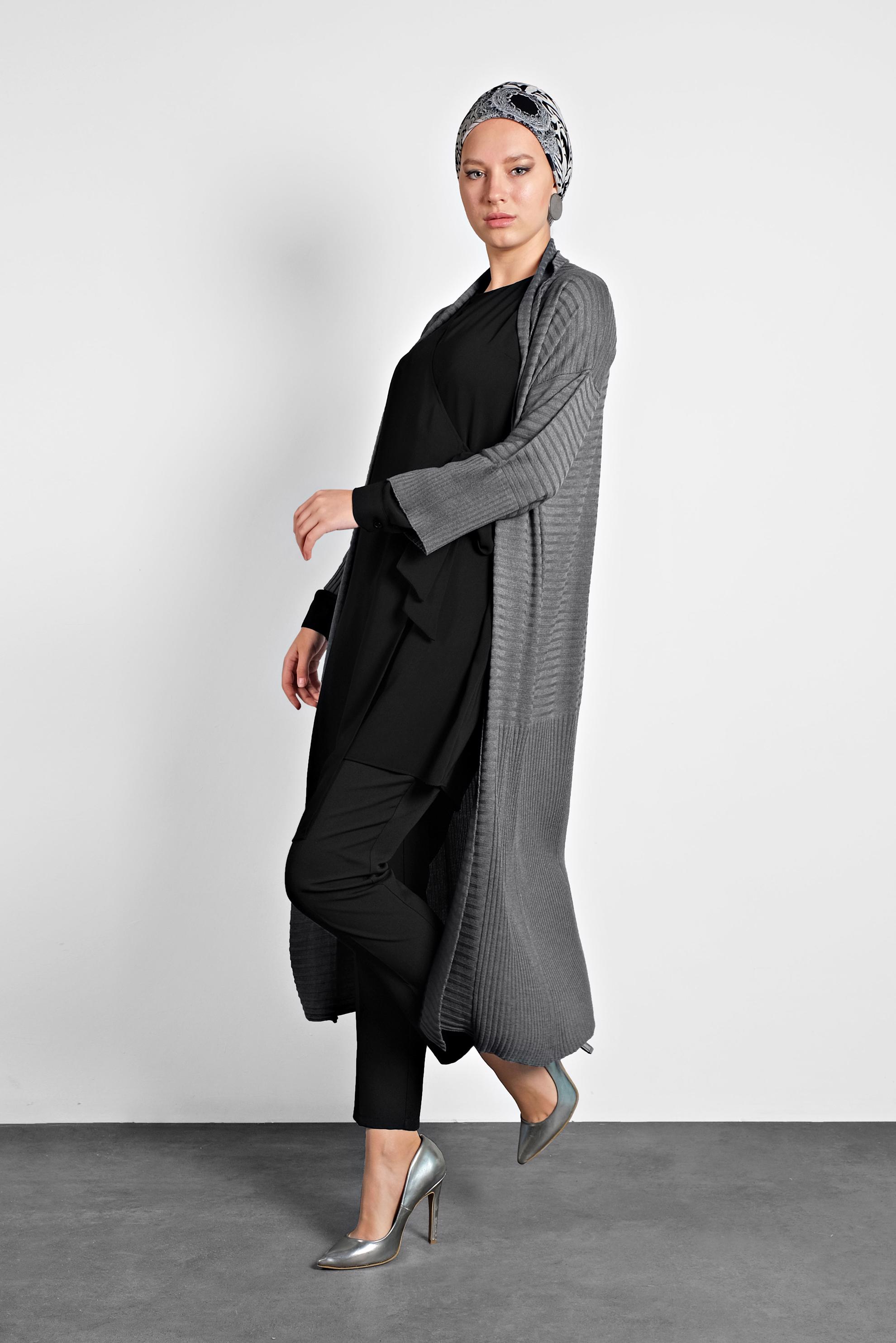 Tesettür giyim GRİ FİTİLLİ TRİKO HIRKA 40040  