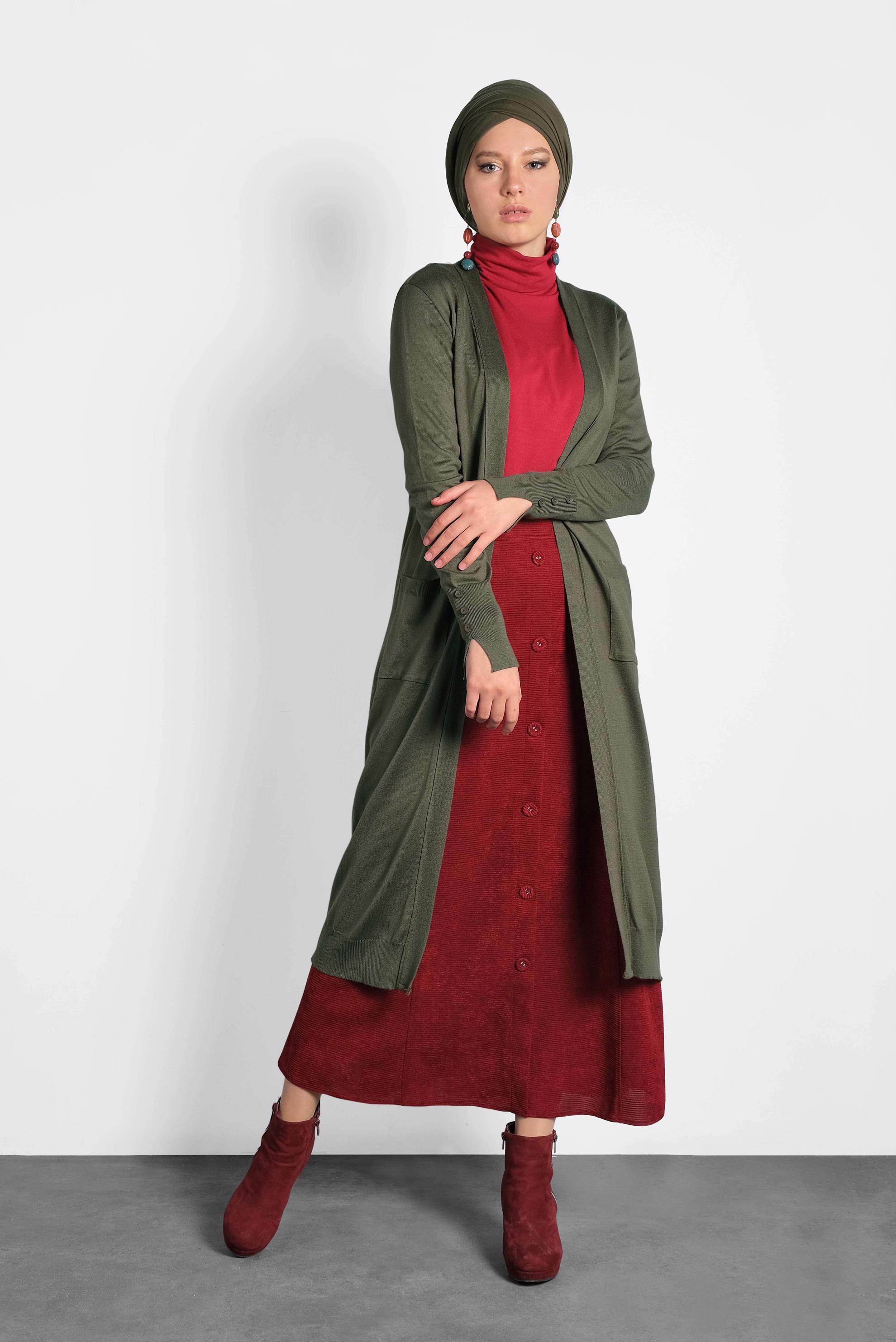 Tesettür giyim HAKİ MANŞETLERİ DÜĞMELİ CEPLİ TRİKO HIRKA 40044 